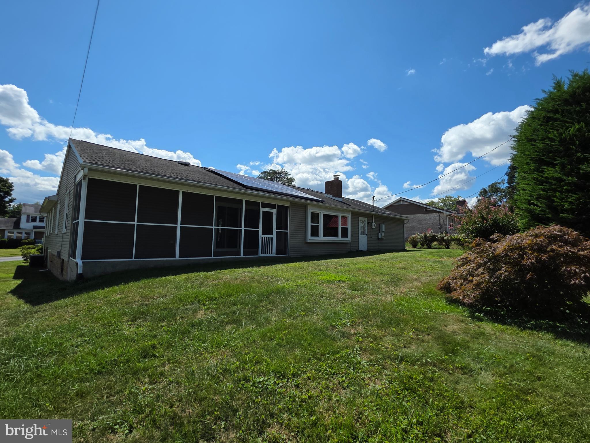 DEVON MANOR - Residential