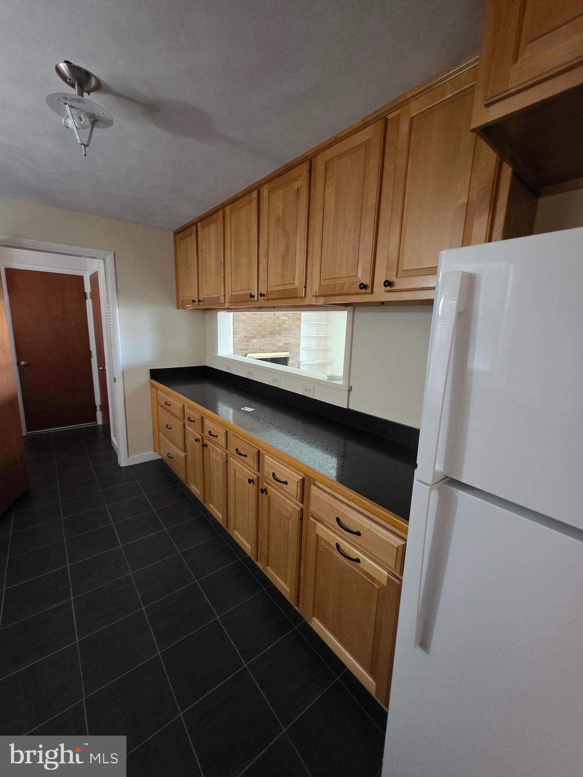 DEVON MANOR - Residential