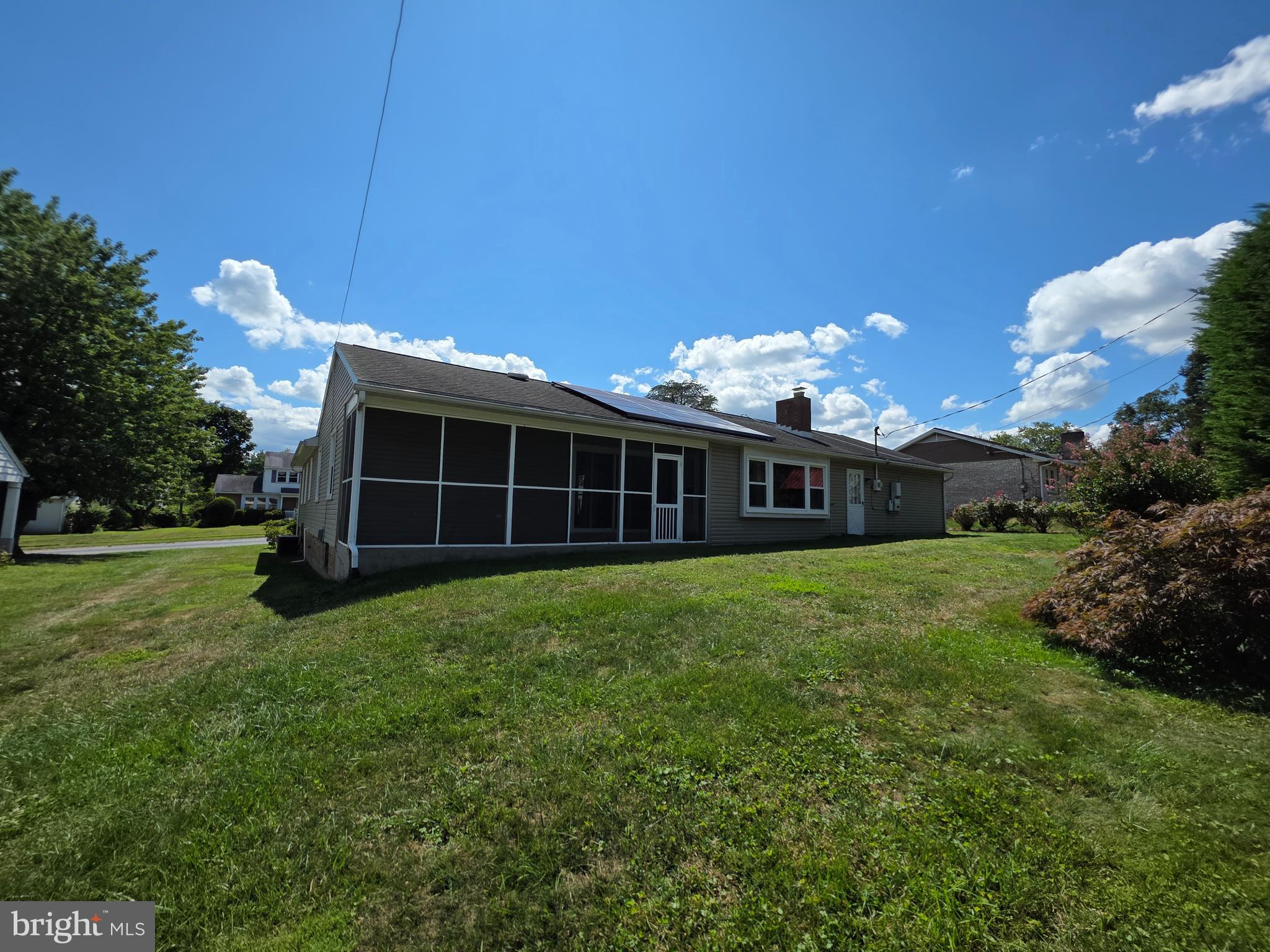 DEVON MANOR - Residential