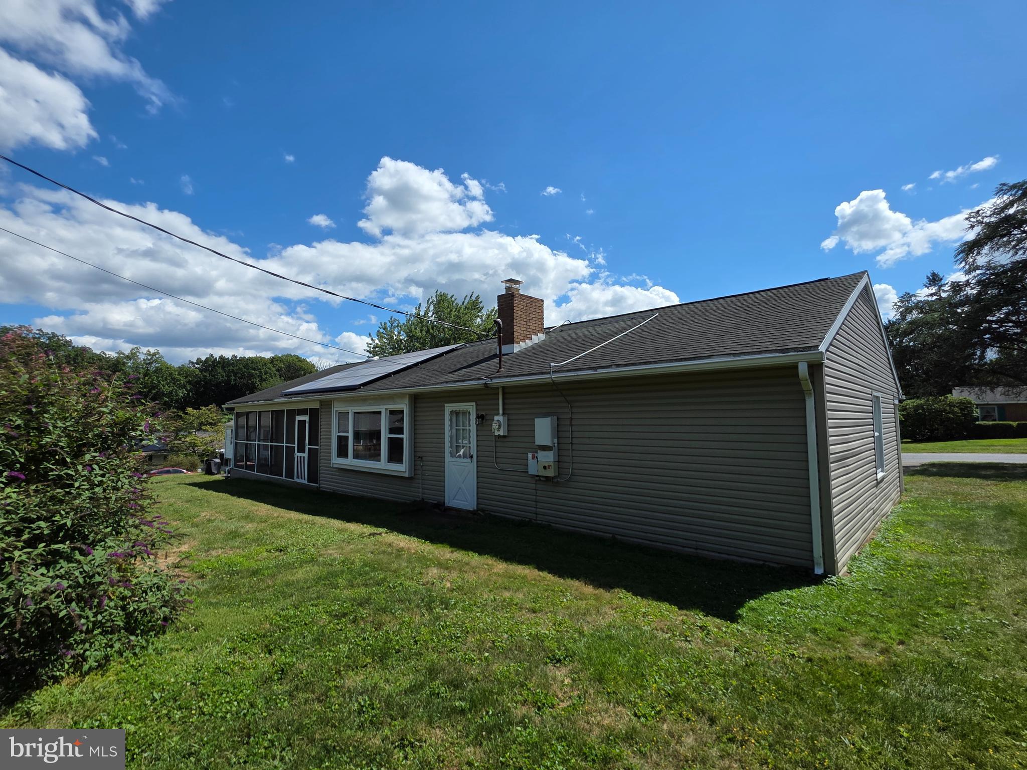 DEVON MANOR - Residential