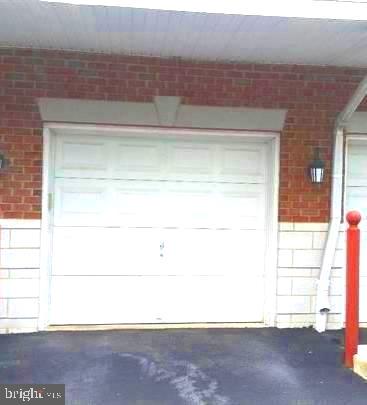 FIELDSTONE AT RIVER HILL - Residential