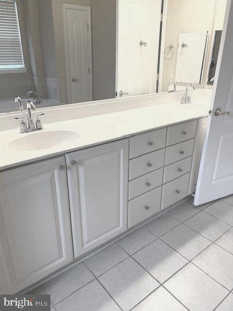 FIELDSTONE AT RIVER HILL - Residential