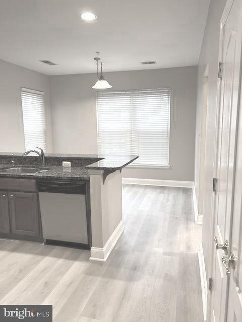 FIELDSTONE AT RIVER HILL - Residential