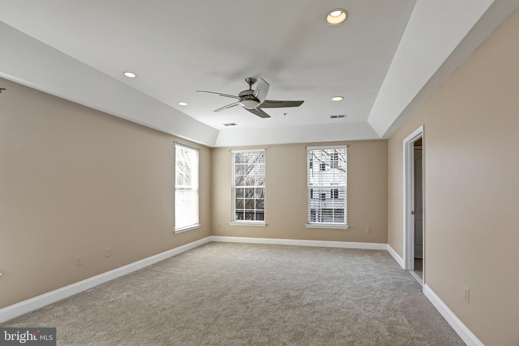 FIELDSTONE AT RIVER HILL - Residential