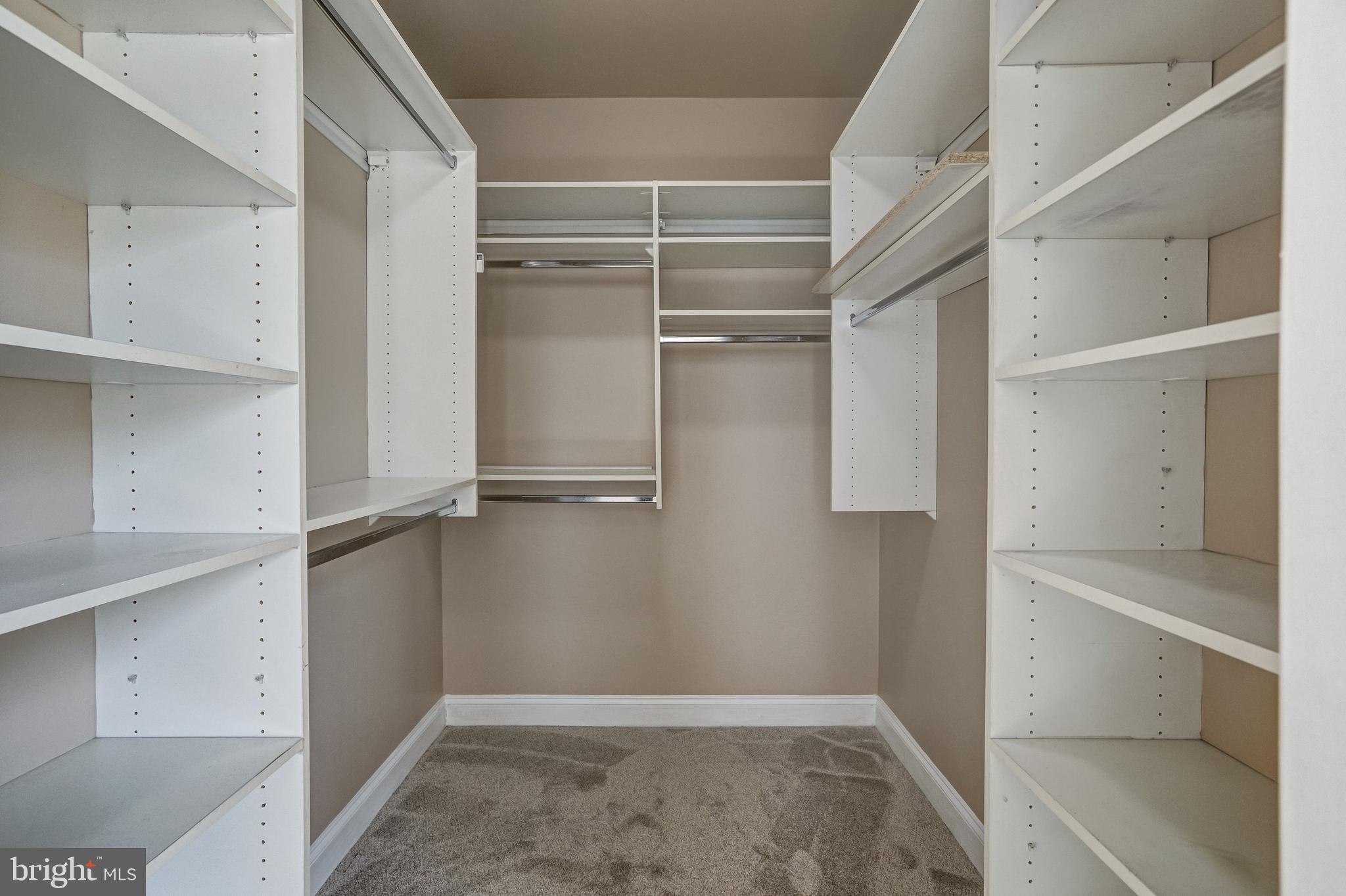 FIELDSTONE AT RIVER HILL - Residential