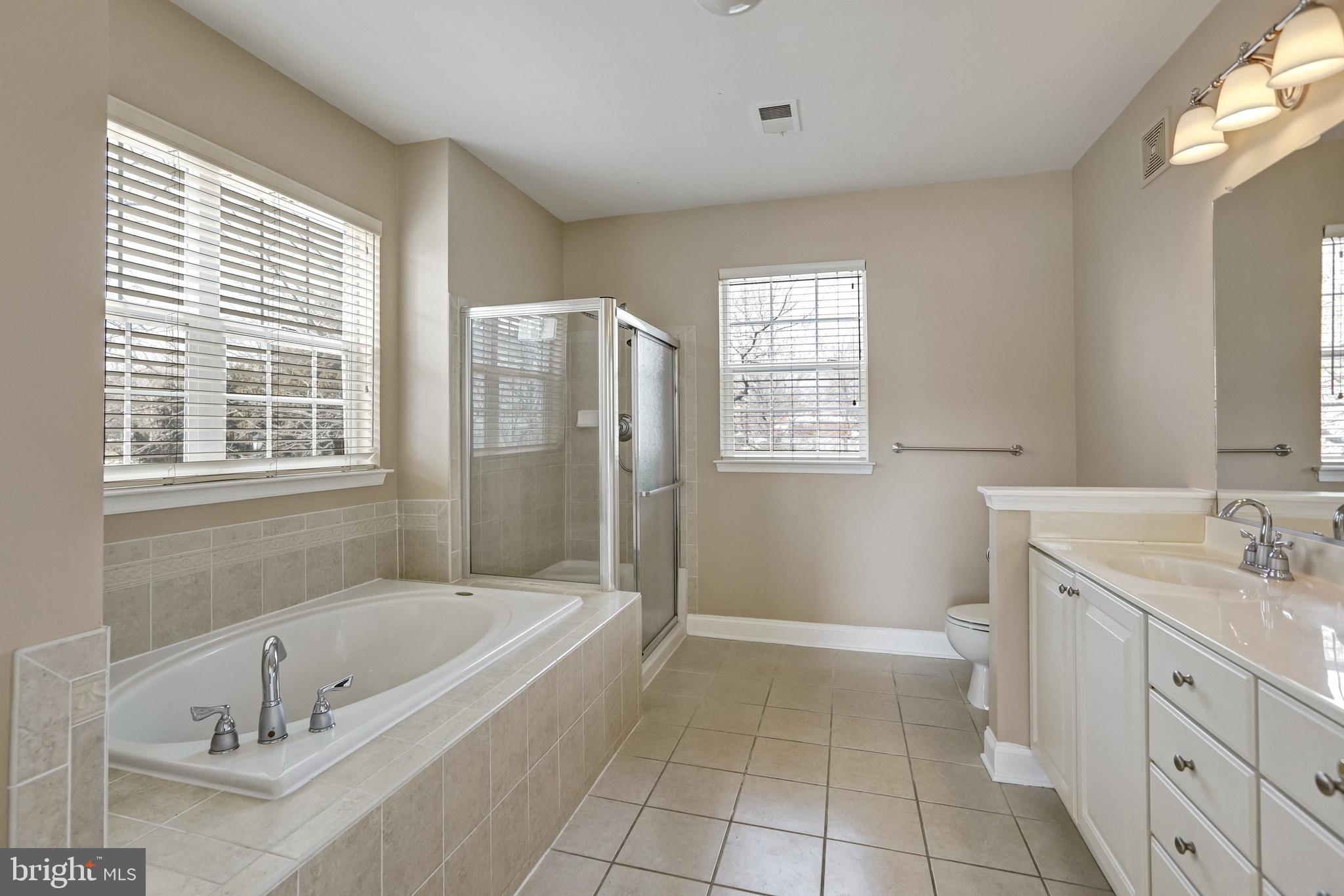 FIELDSTONE AT RIVER HILL - Residential