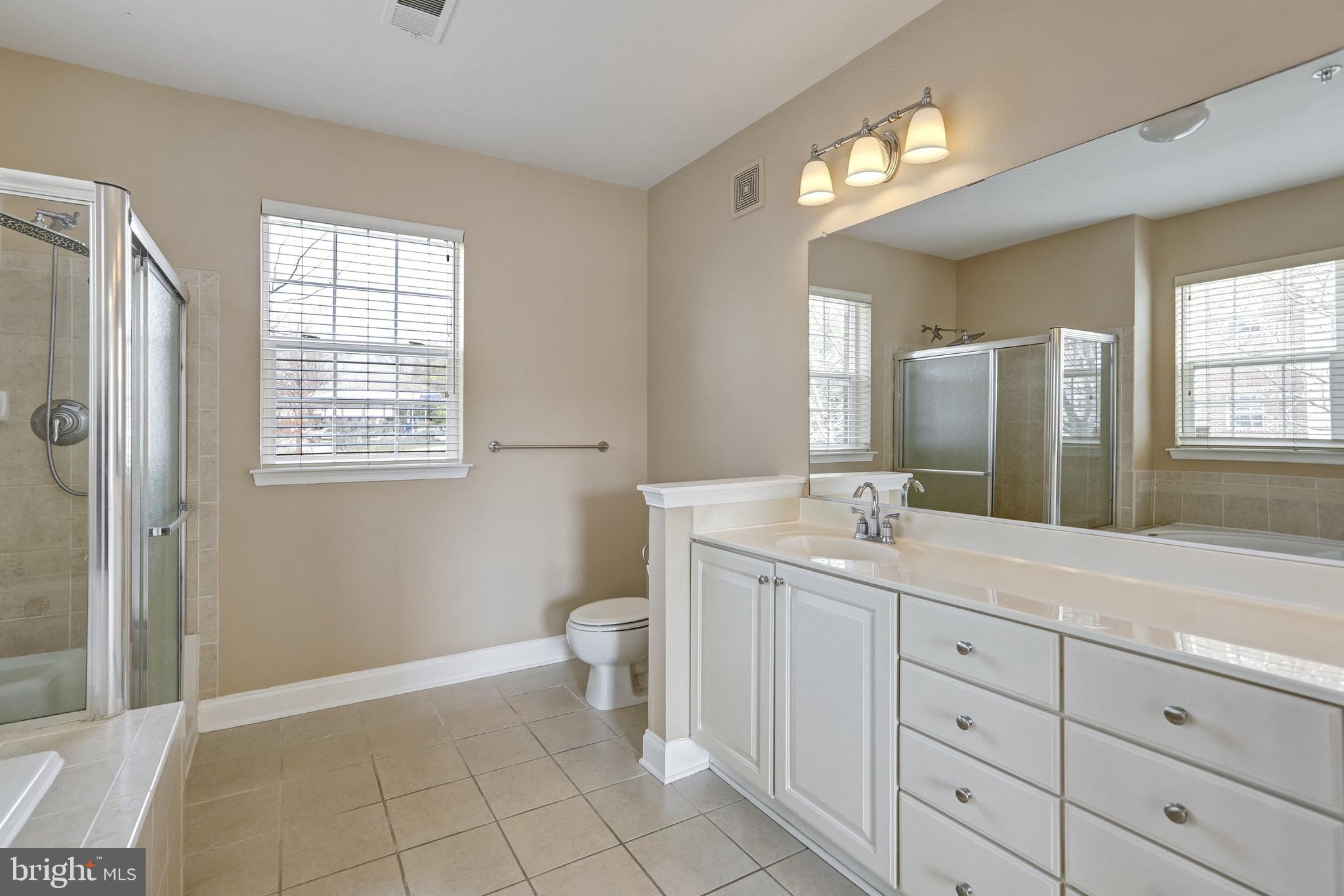 FIELDSTONE AT RIVER HILL - Residential