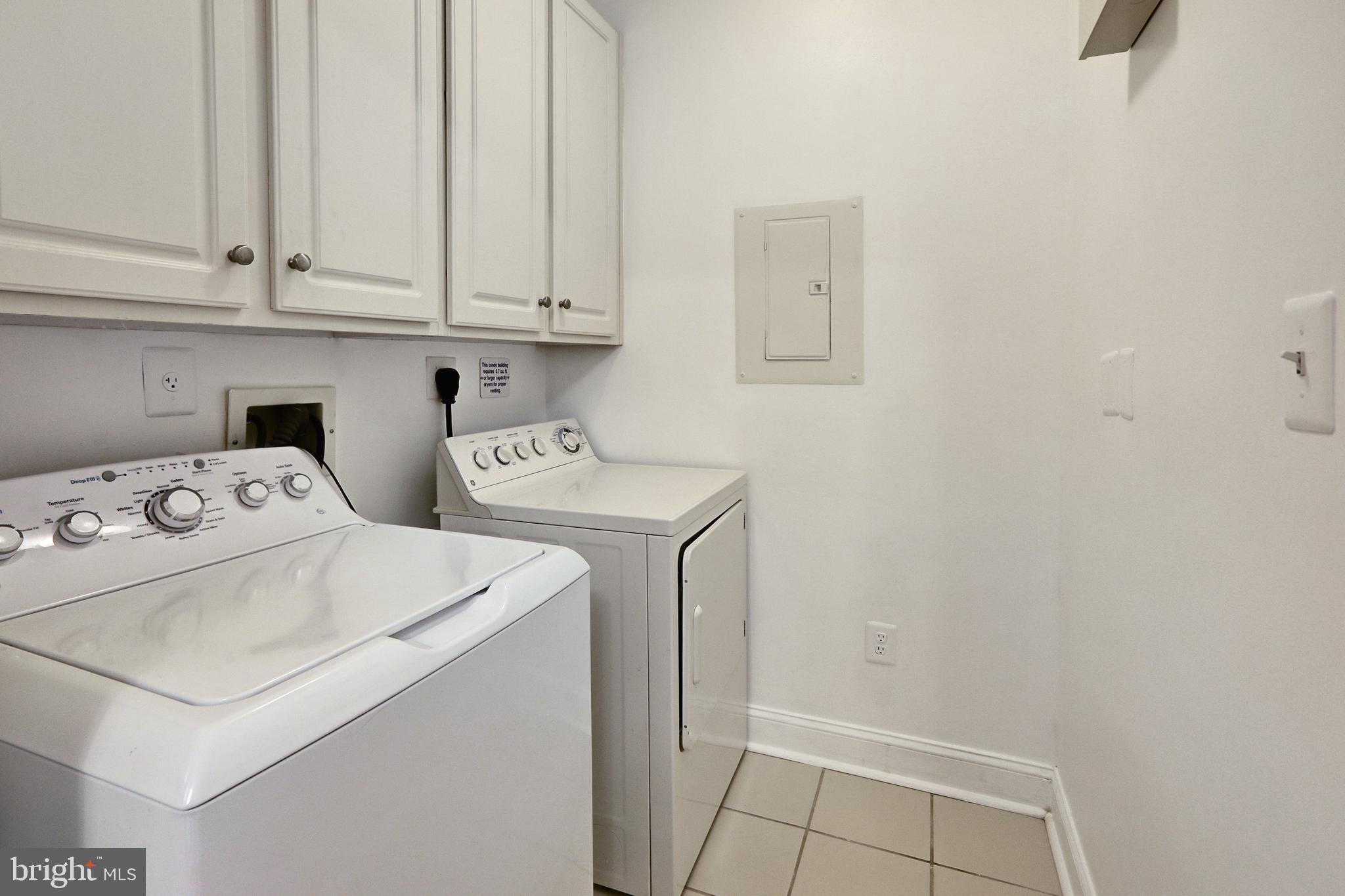 FIELDSTONE AT RIVER HILL - Residential