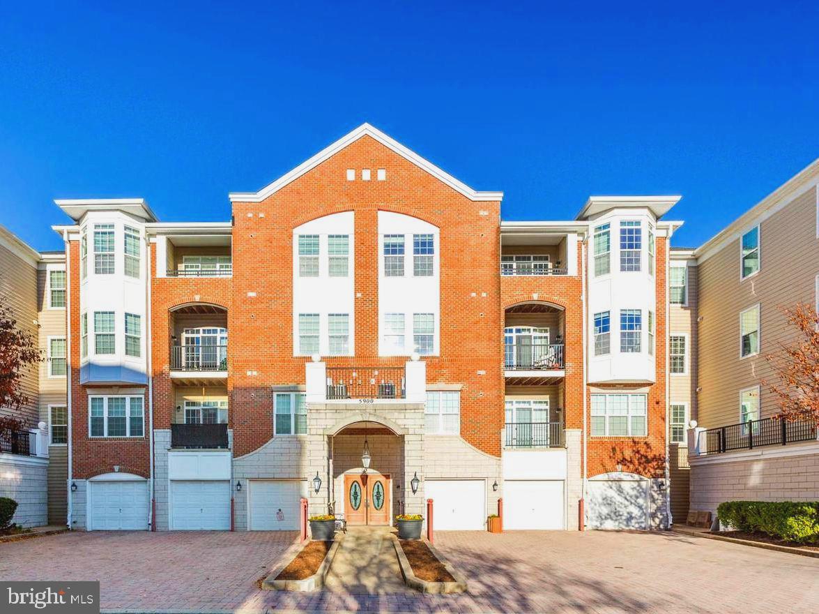 FIELDSTONE AT RIVER HILL - Residential