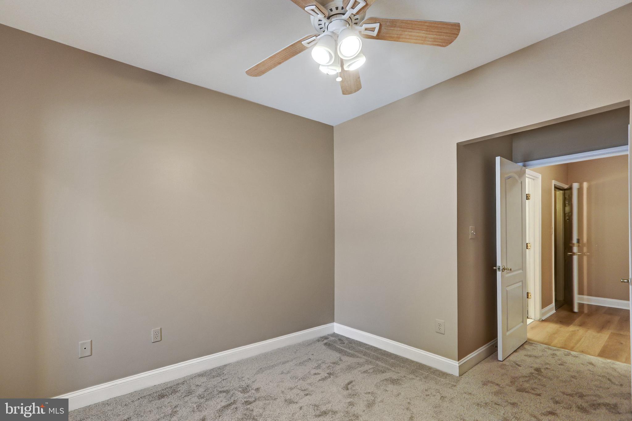 FIELDSTONE AT RIVER HILL - Residential