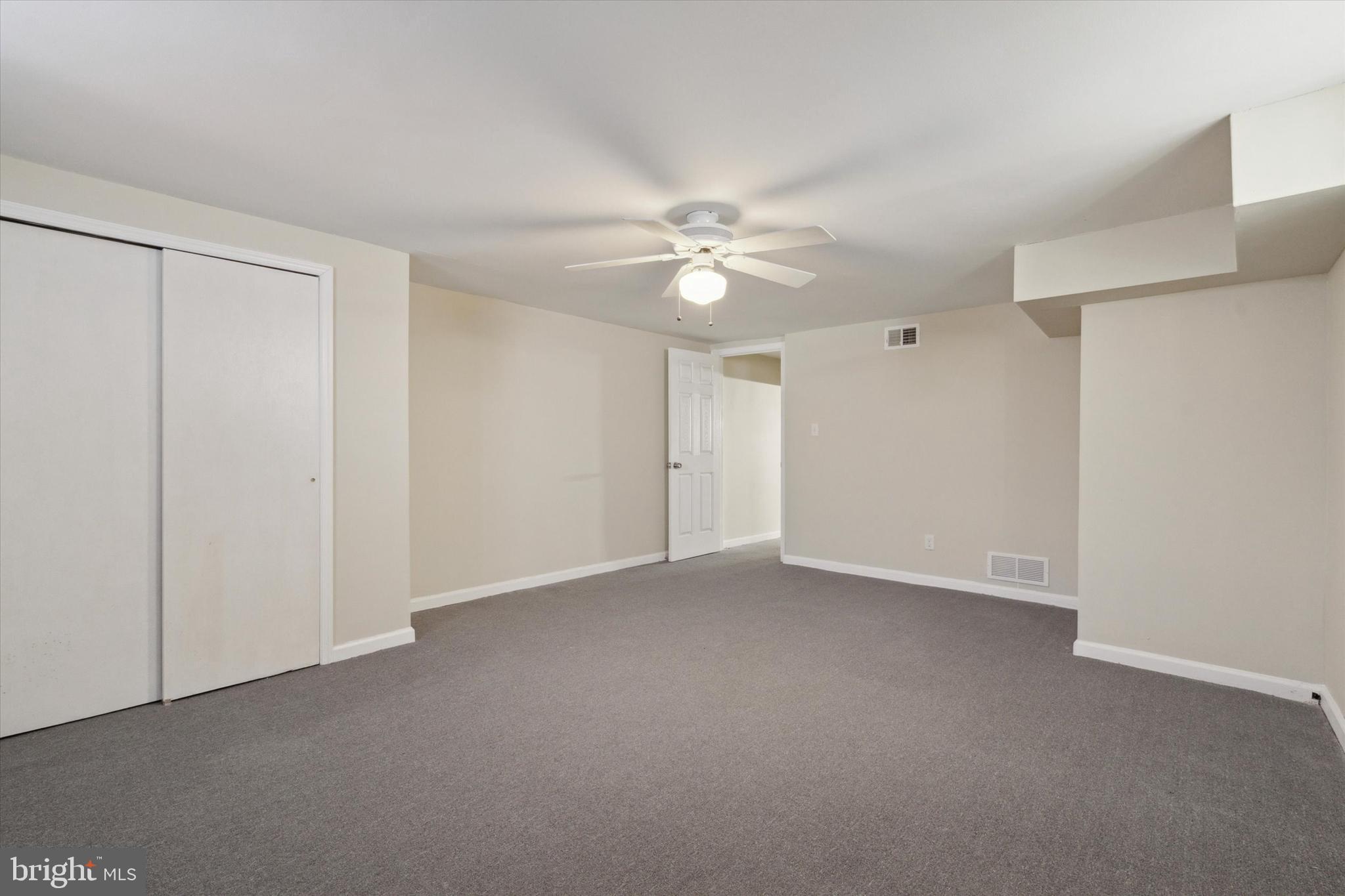 FOX CHASE - Residential