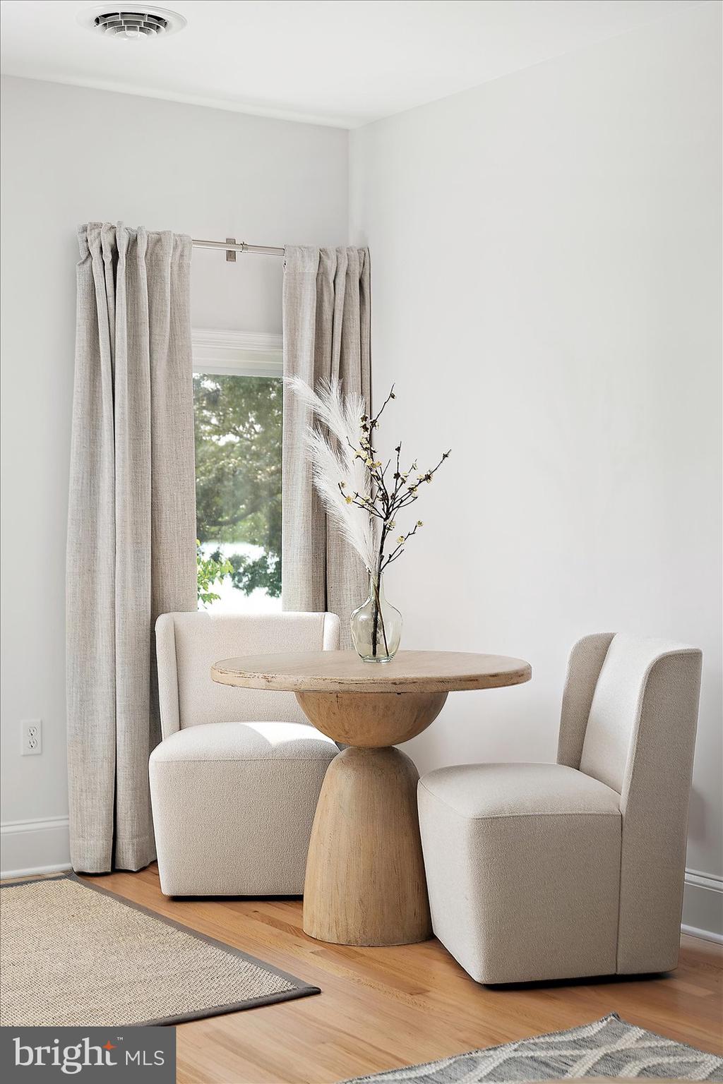 MOUNT PLEASANT - Residential