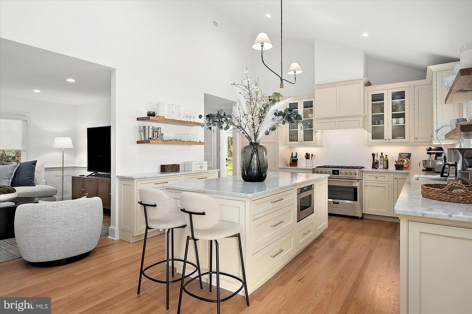 MOUNT PLEASANT - Residential