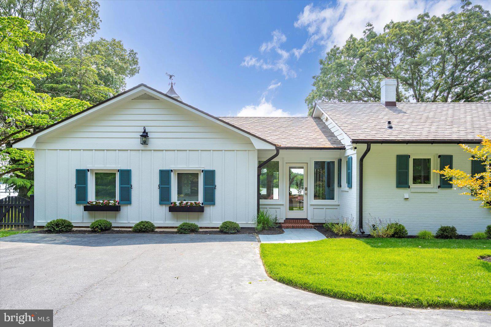 MOUNT PLEASANT - Residential