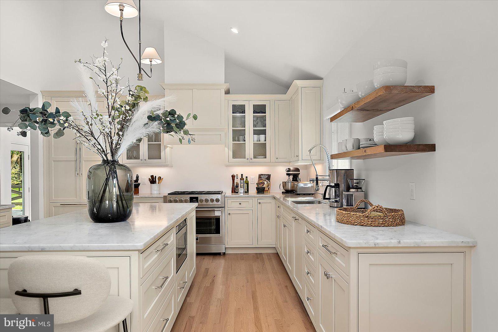 MOUNT PLEASANT - Residential