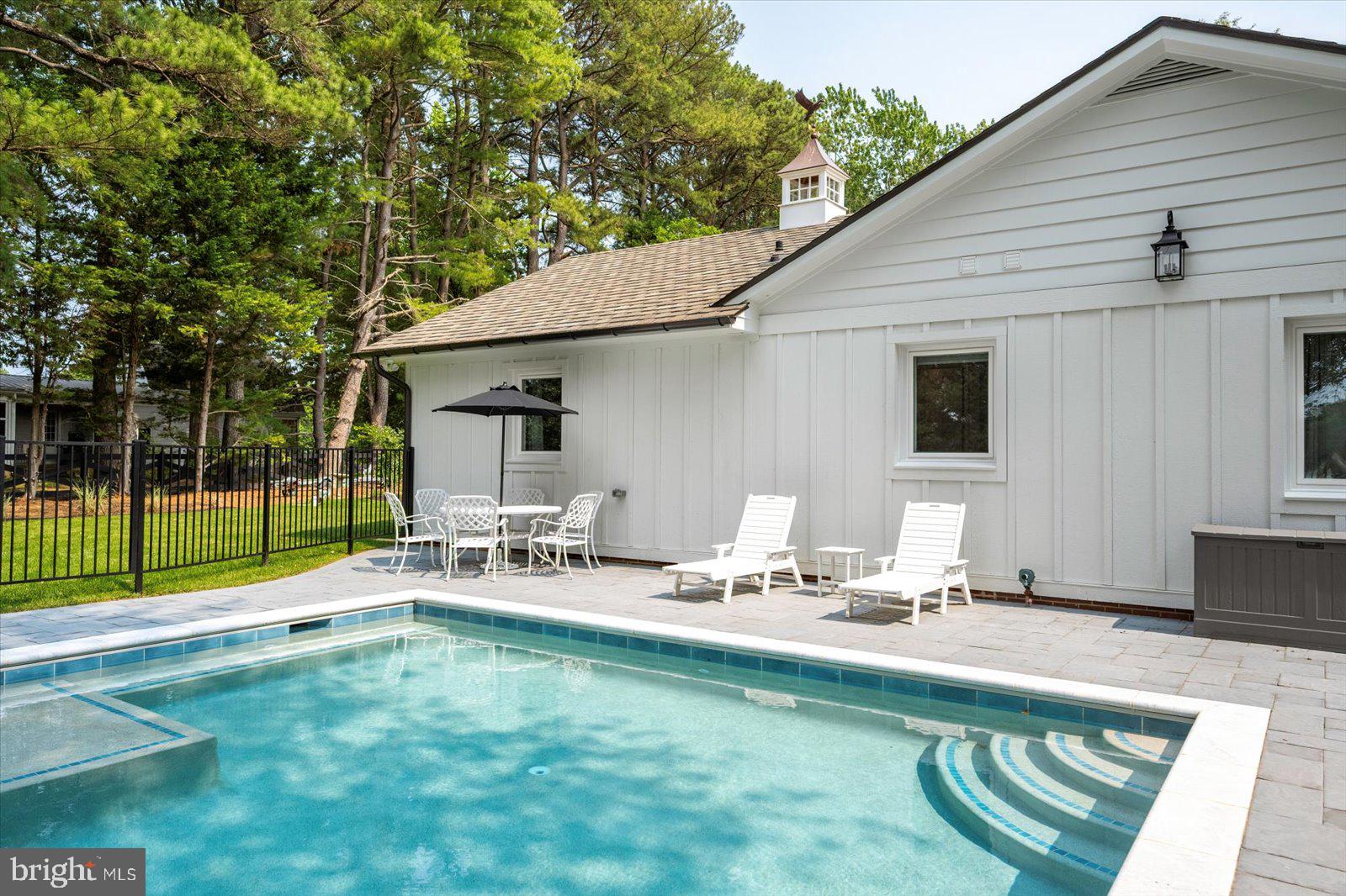 MOUNT PLEASANT - Residential