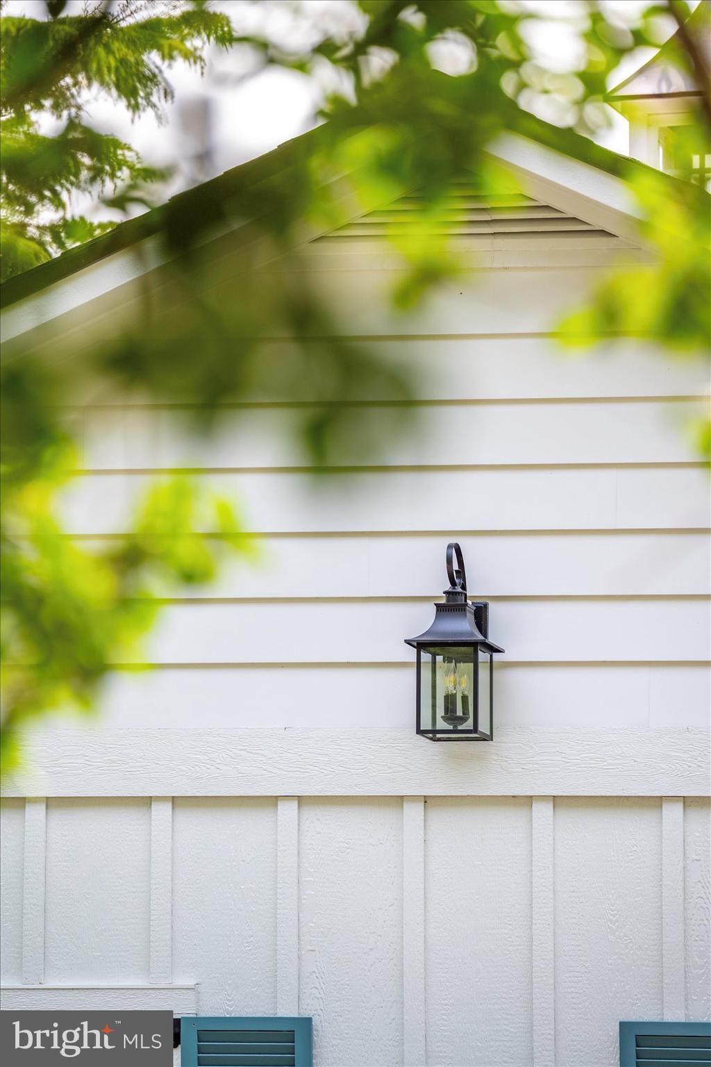 MOUNT PLEASANT - Residential