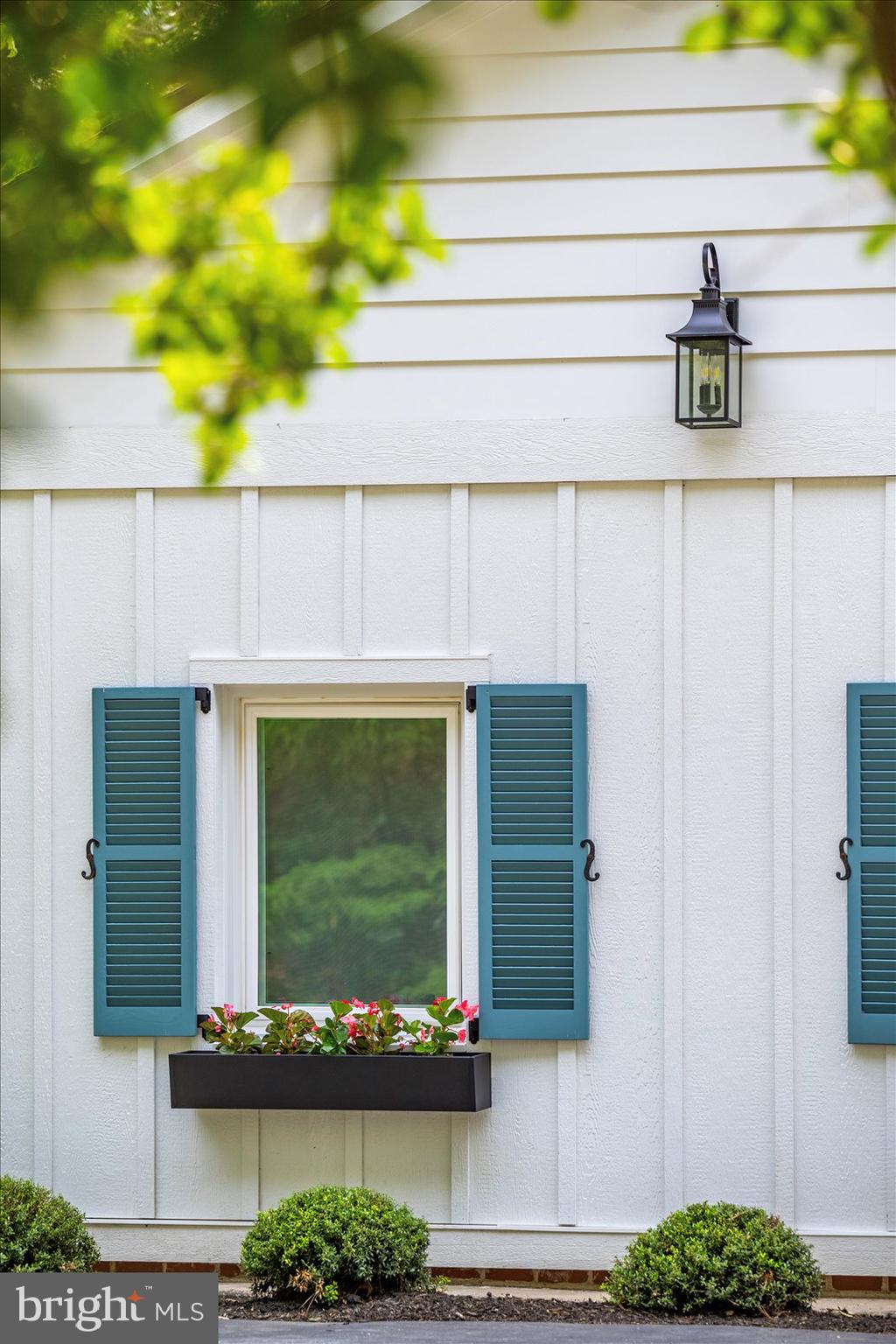 MOUNT PLEASANT - Residential