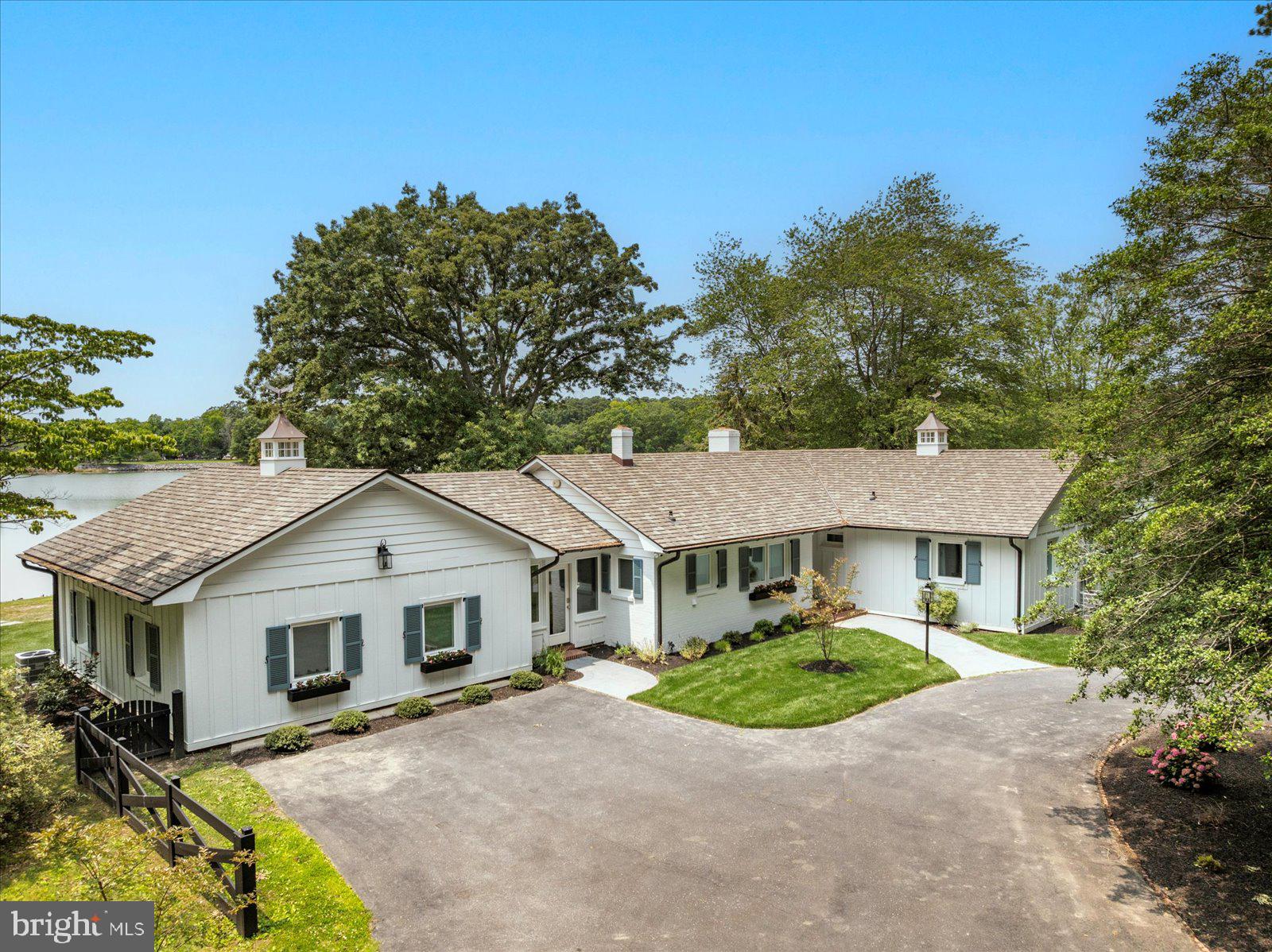 MOUNT PLEASANT - Residential