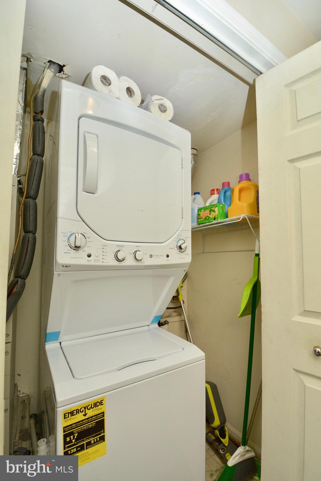 ST CHARLES DORCHESTER - Residential