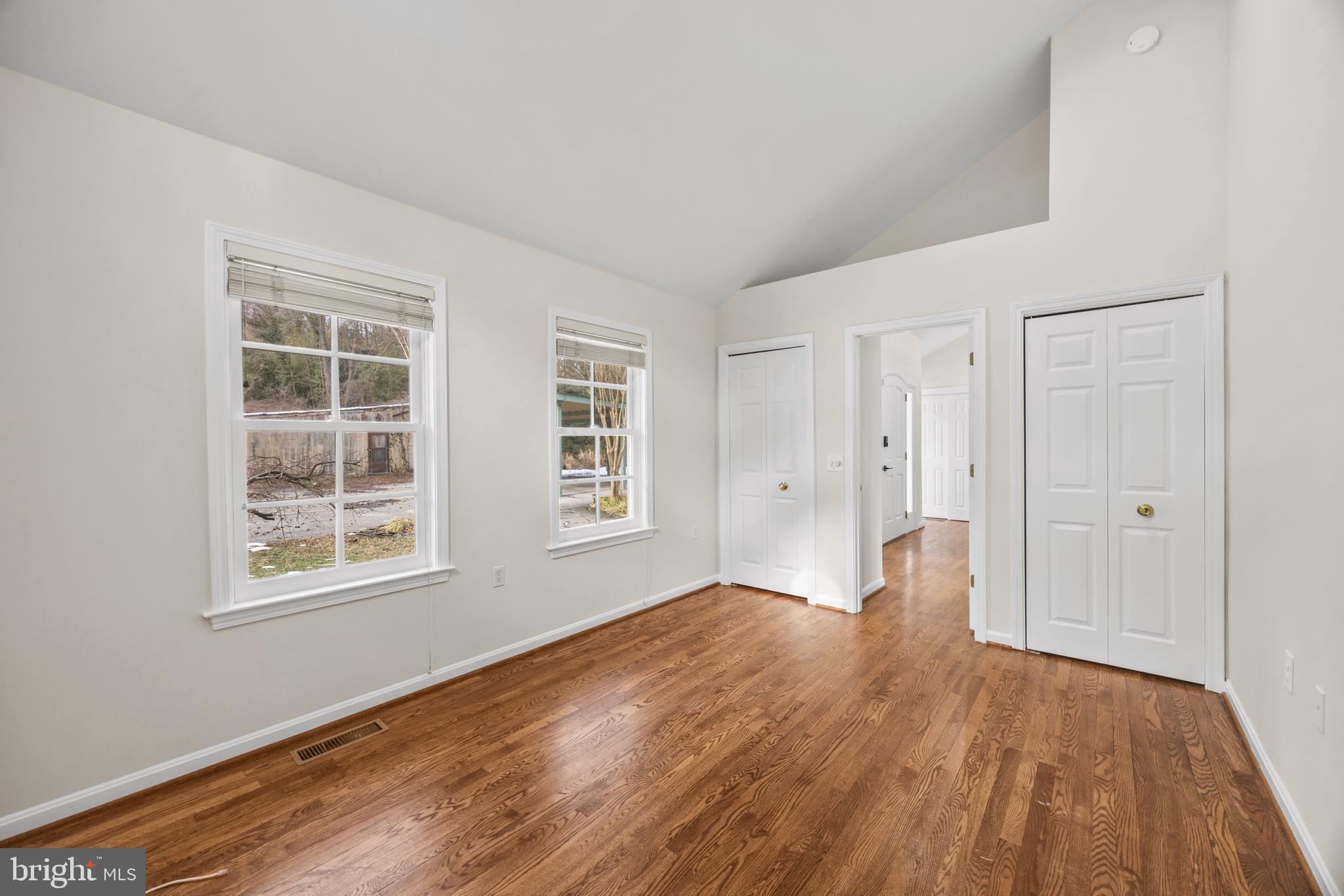 MEREDITH HOMES - Residential