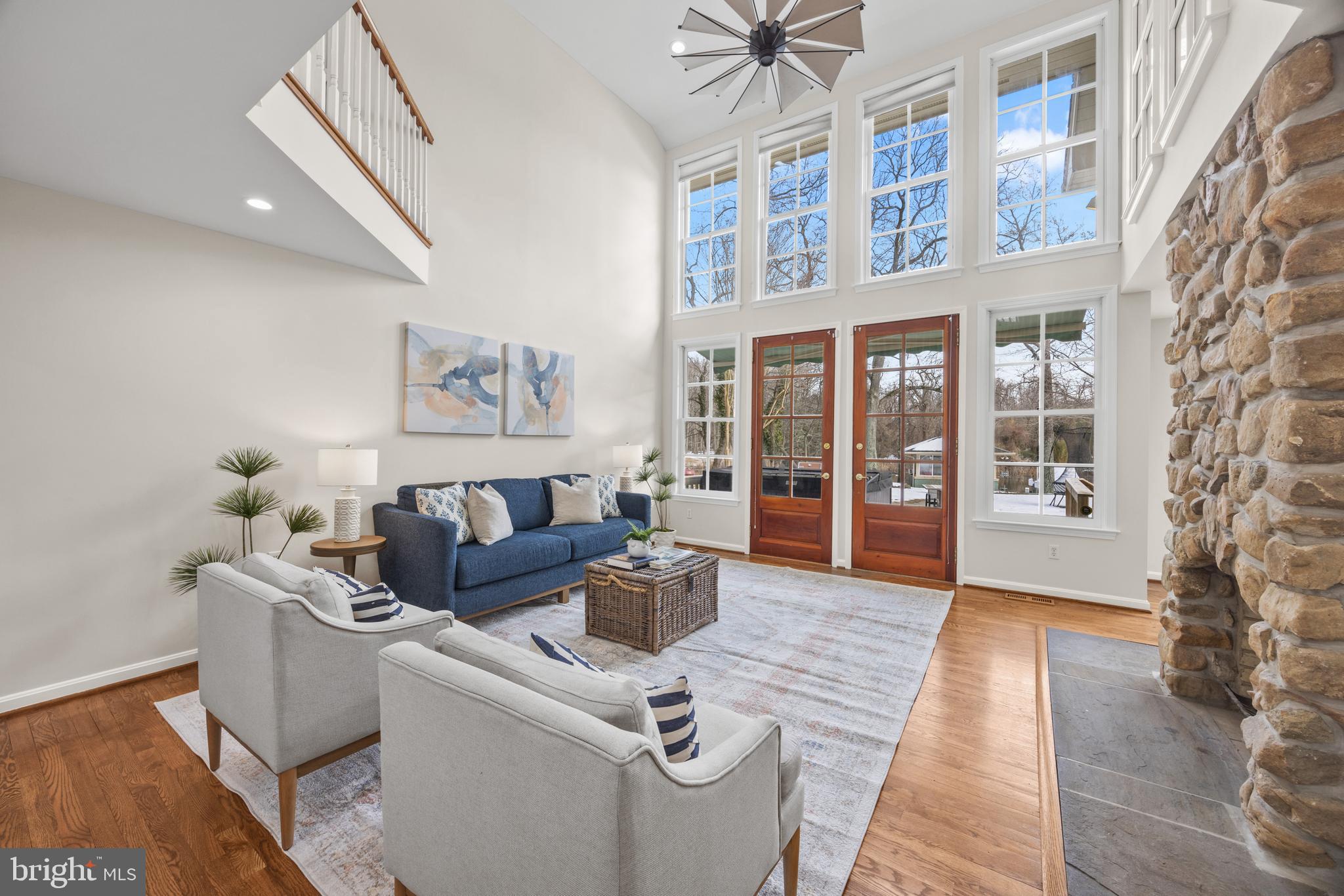 MEREDITH HOMES - Residential