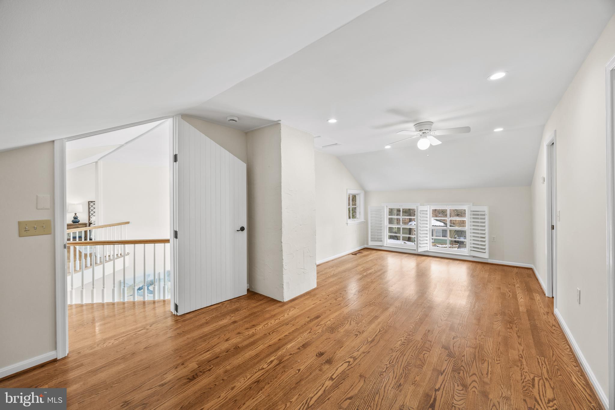 MEREDITH HOMES - Residential