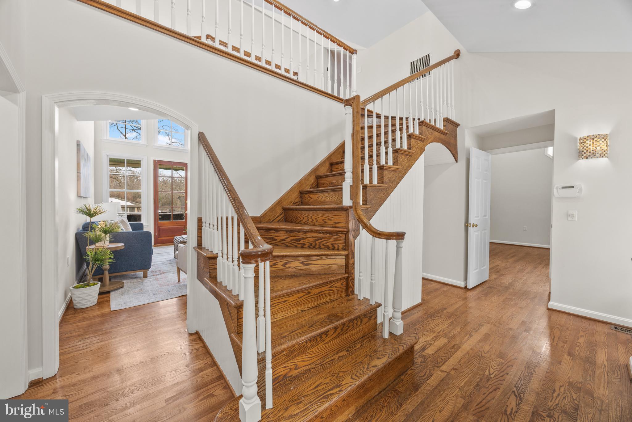 MEREDITH HOMES - Residential