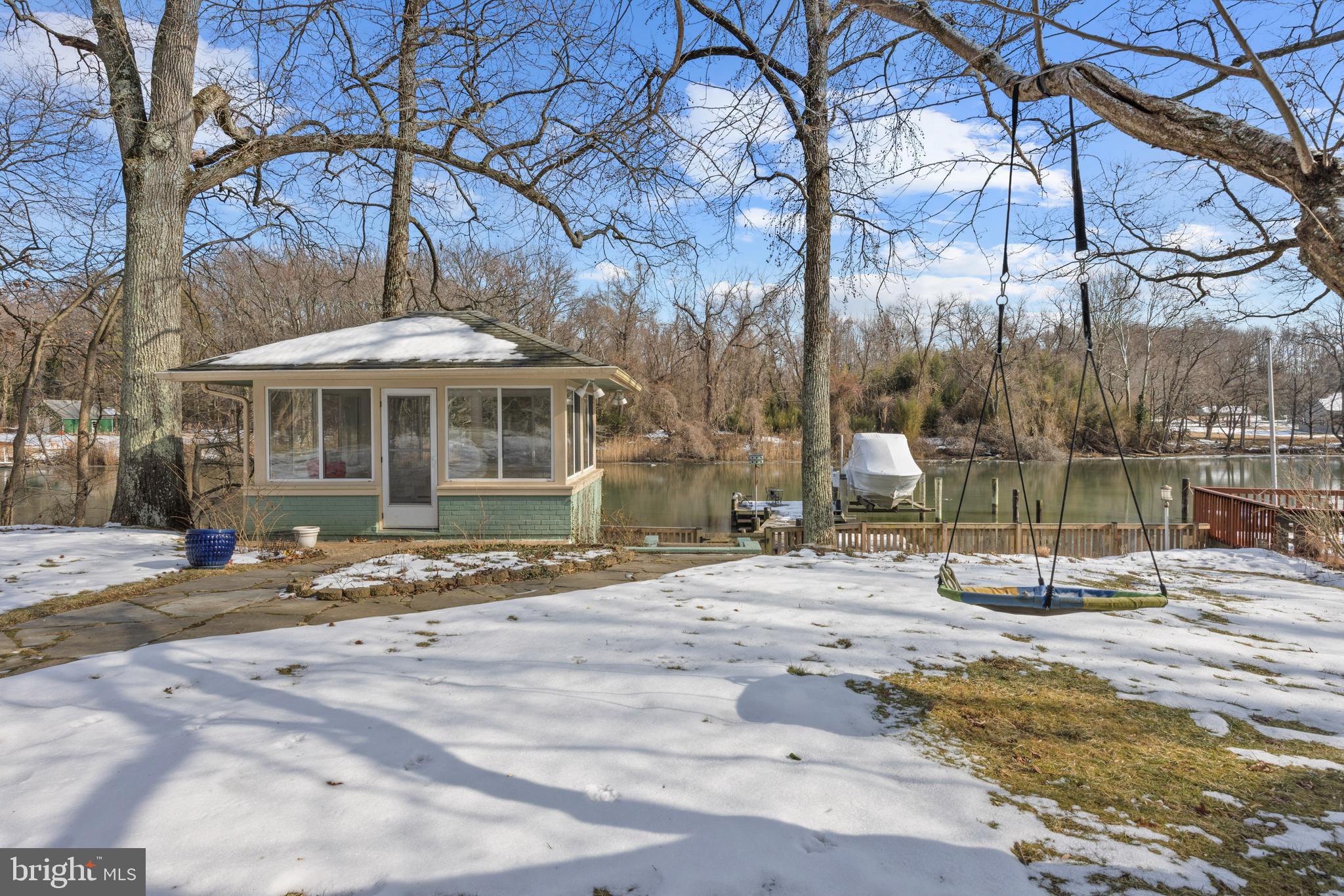 MEREDITH HOMES - Residential