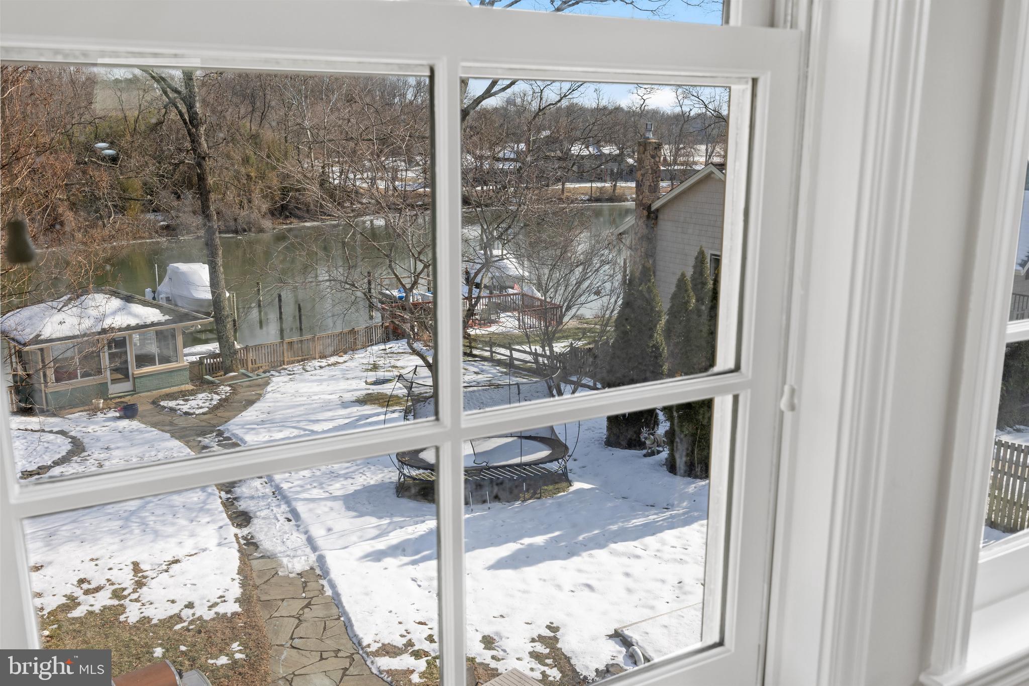 MEREDITH HOMES - Residential