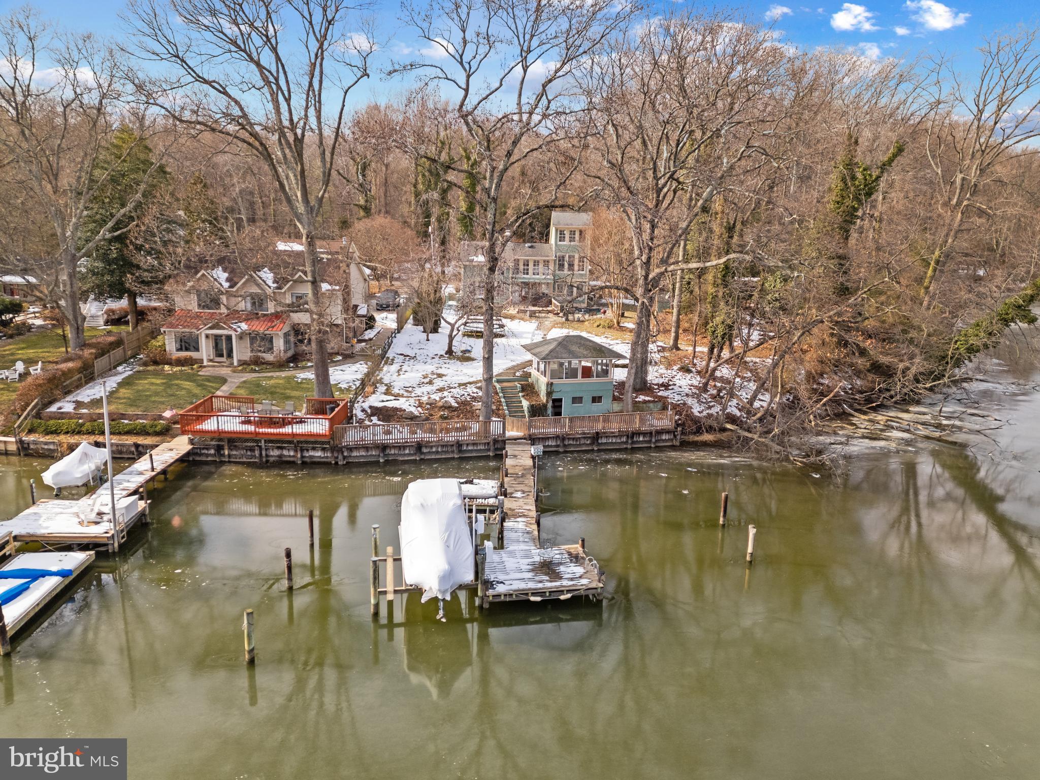 MEREDITH HOMES - Residential