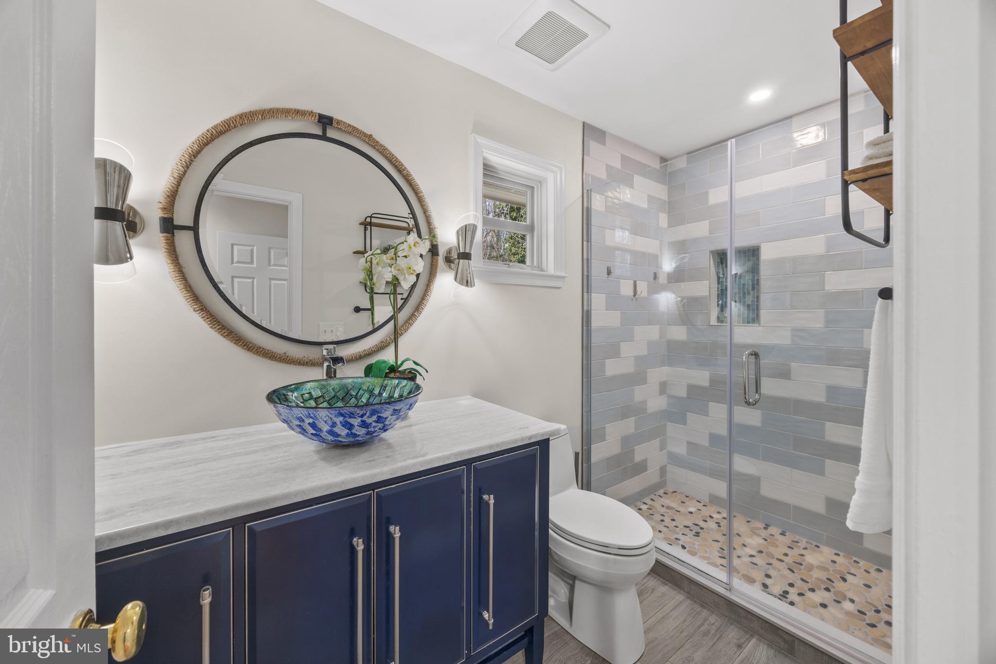 MEREDITH HOMES - Residential