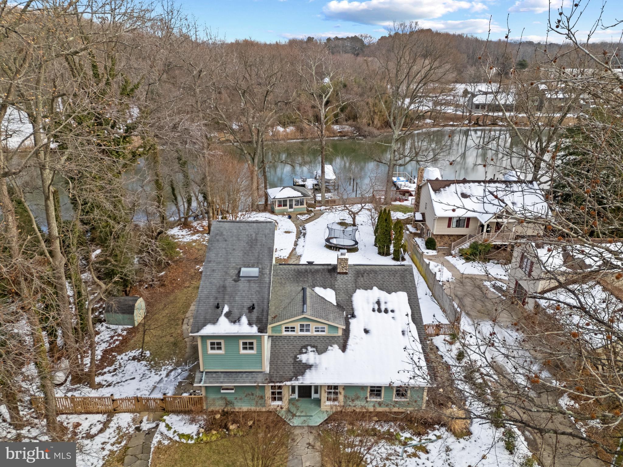 MEREDITH HOMES - Residential