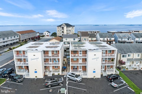 Condo For Sale - 11605 Seaward Road #E<br/> OCEAN CITY, MD 21842