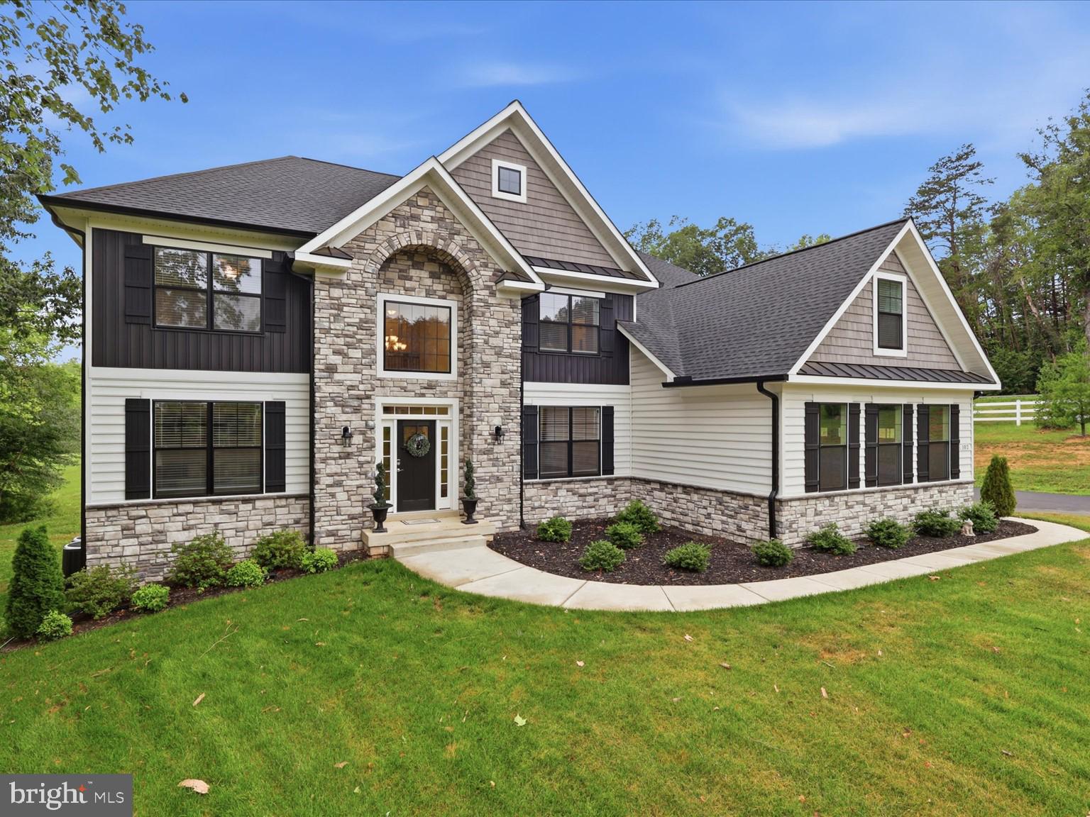 102 DOLITTLE FARM RD