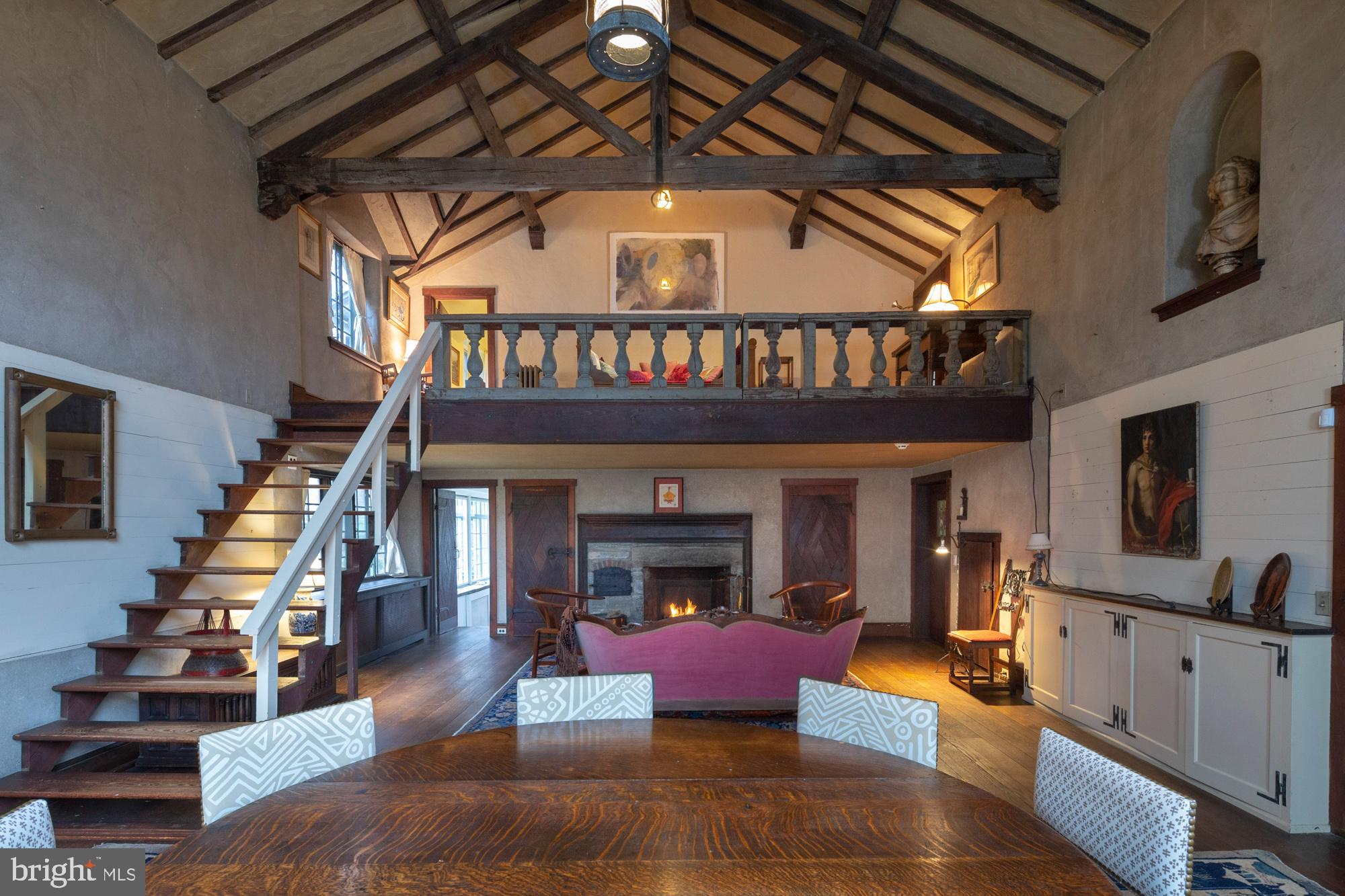 CHESTNUT HILL - Commercial Sale