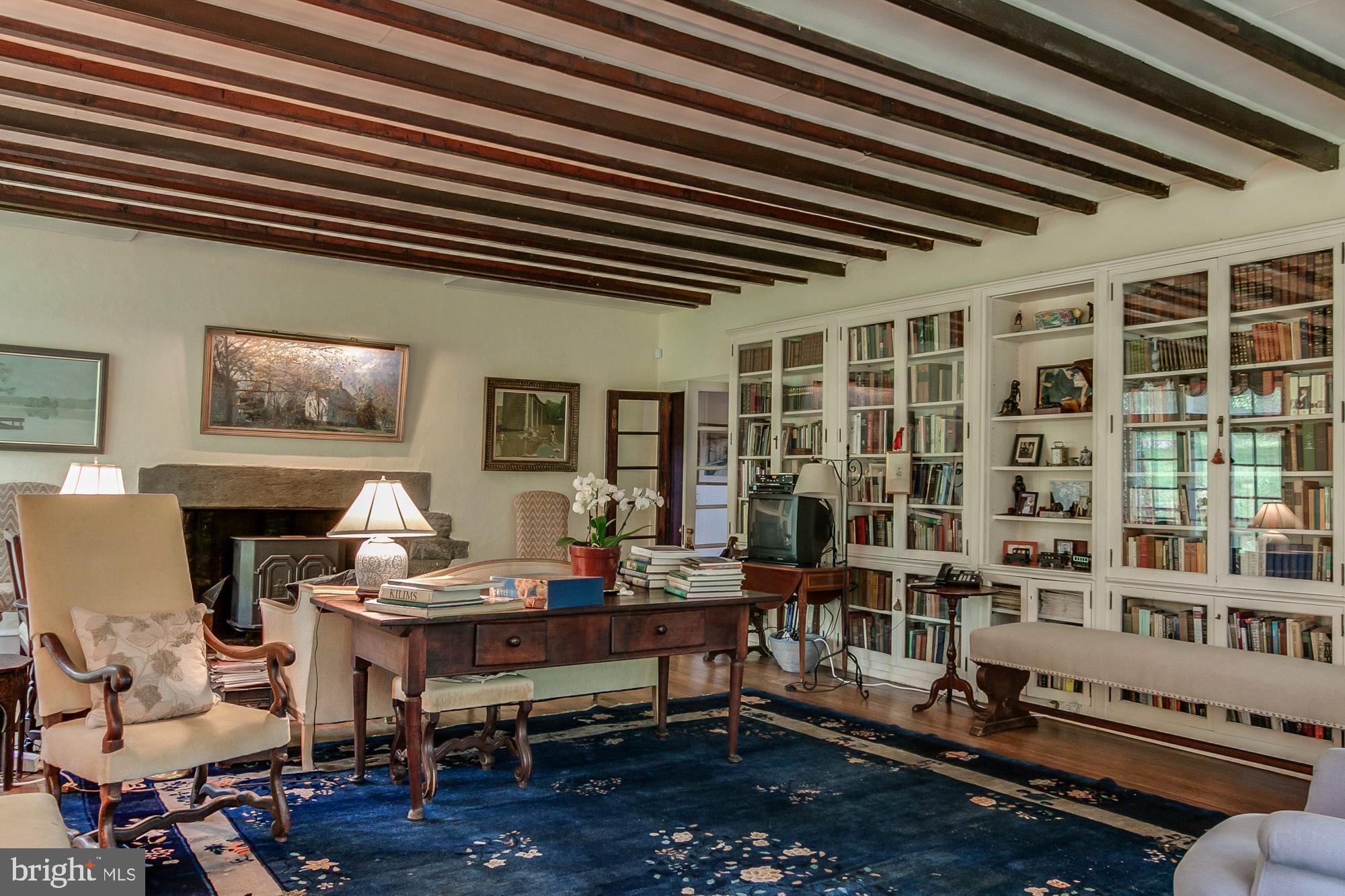 CHESTNUT HILL - Commercial Sale