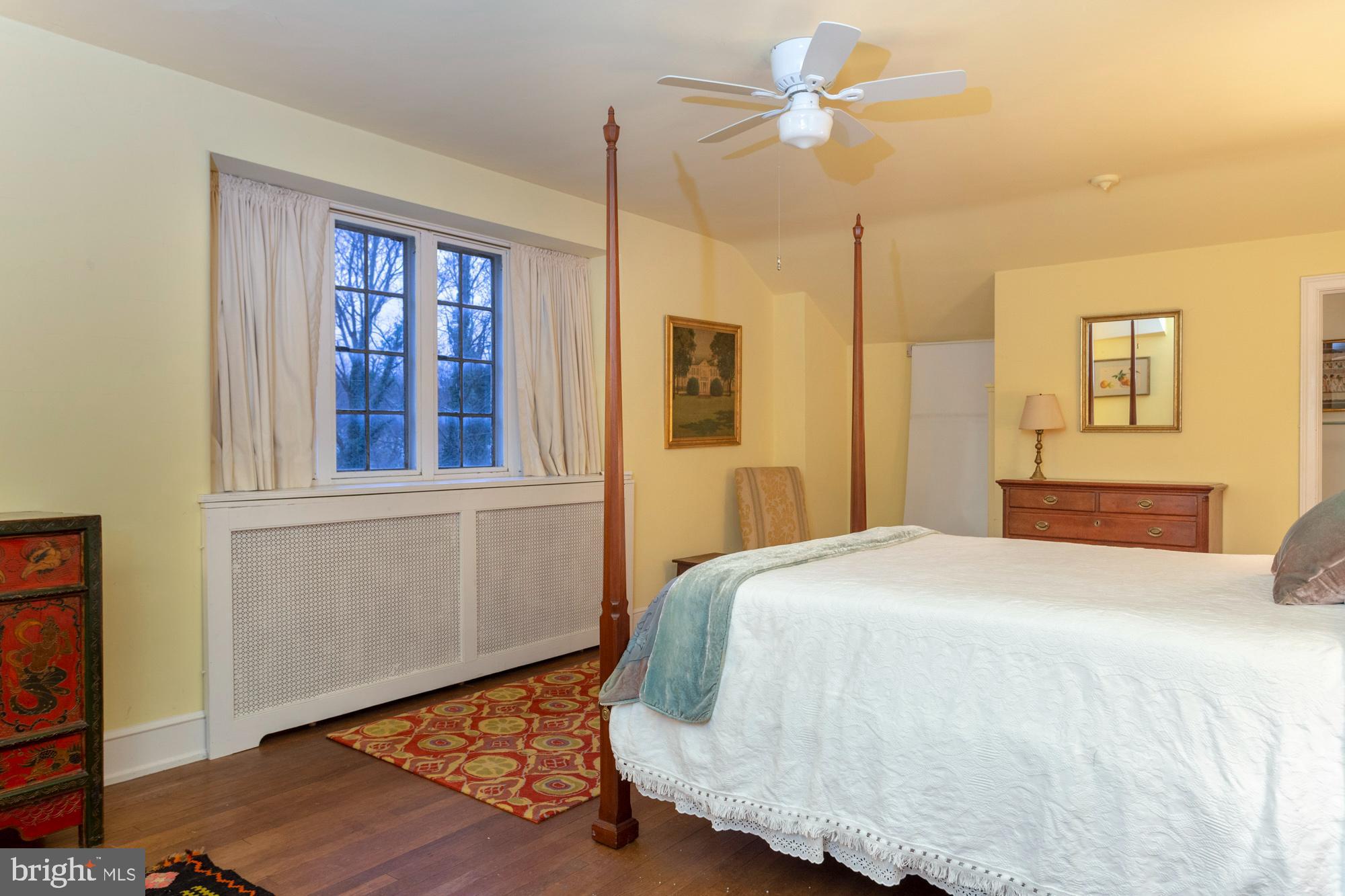 CHESTNUT HILL - Commercial Sale