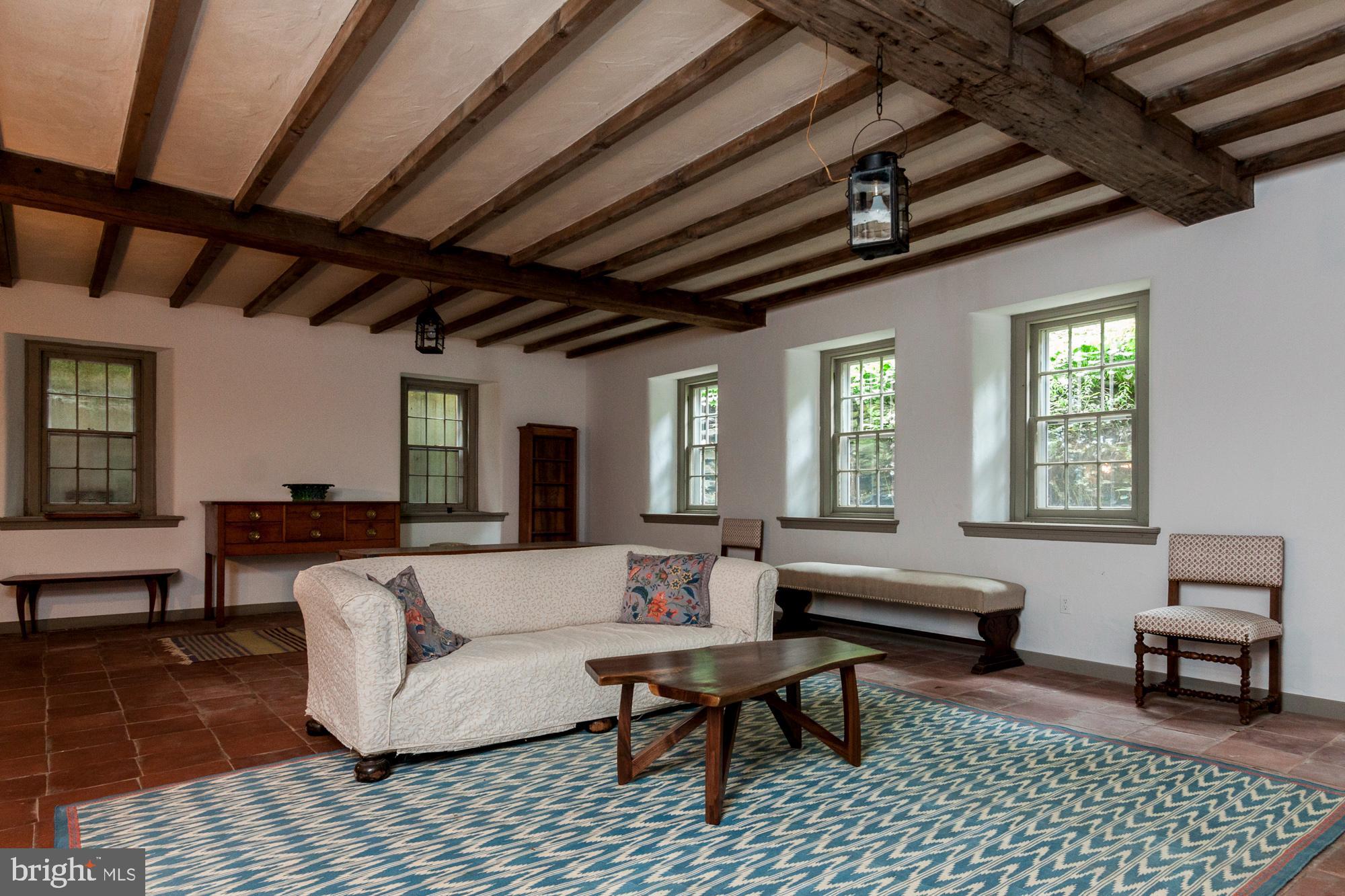 CHESTNUT HILL - Commercial Sale