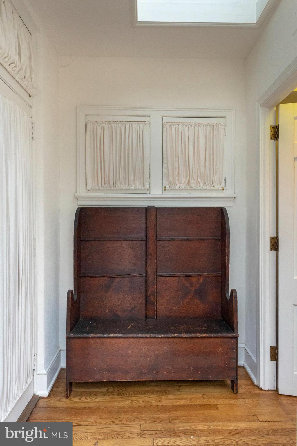 CHESTNUT HILL - Commercial Sale