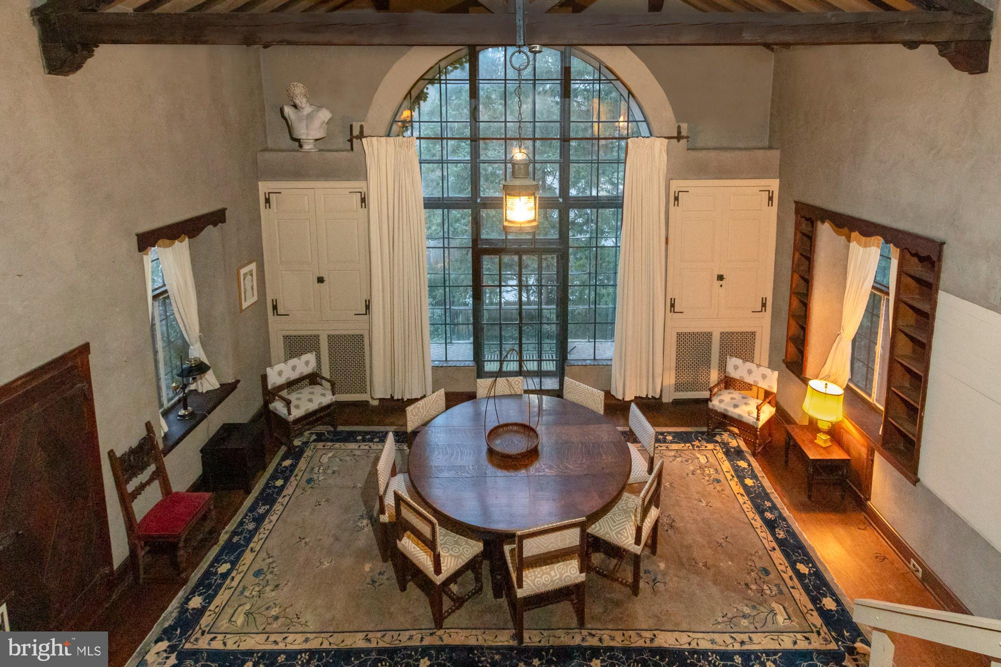 CHESTNUT HILL - Commercial Sale