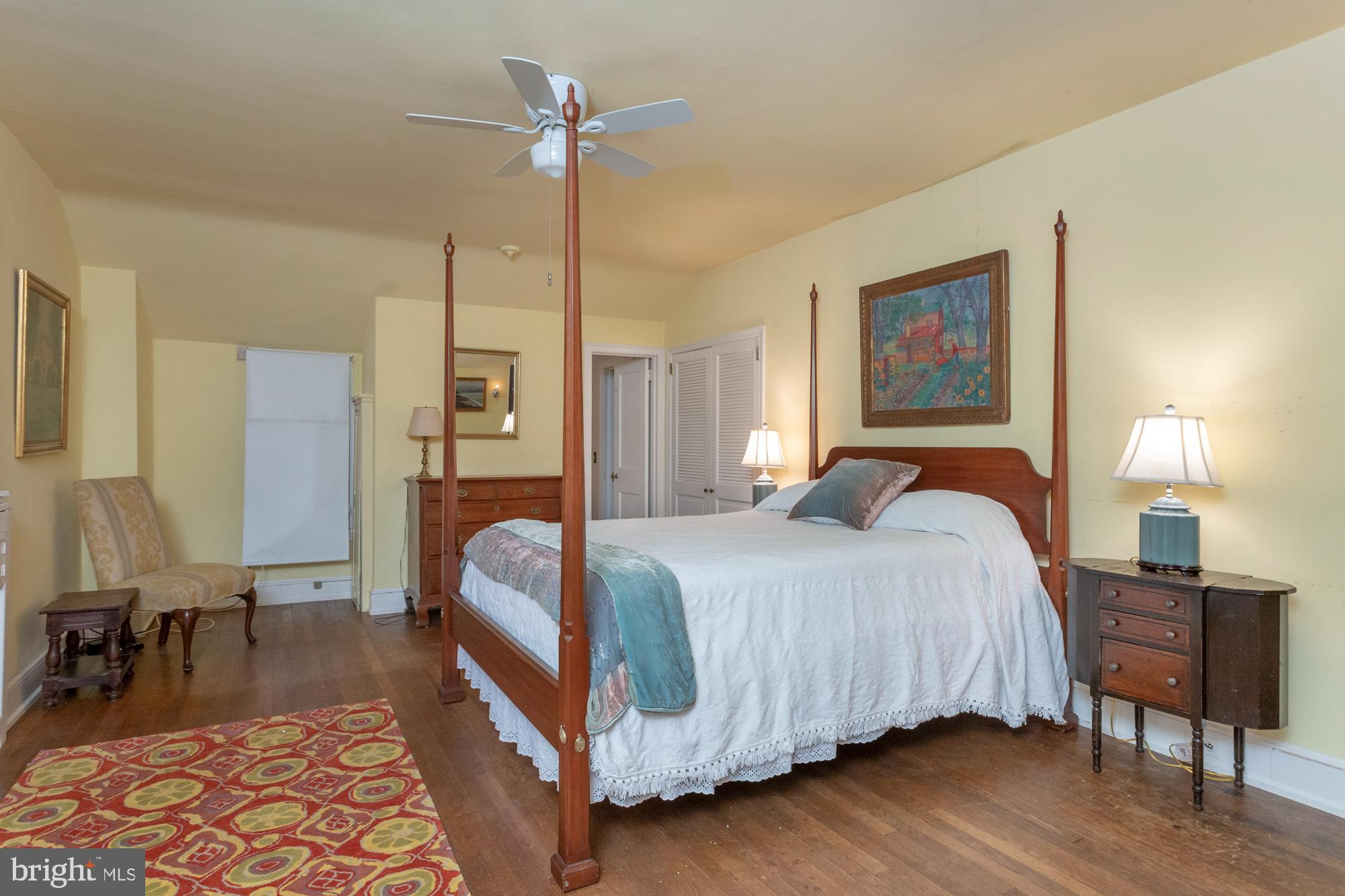 CHESTNUT HILL - Commercial Sale