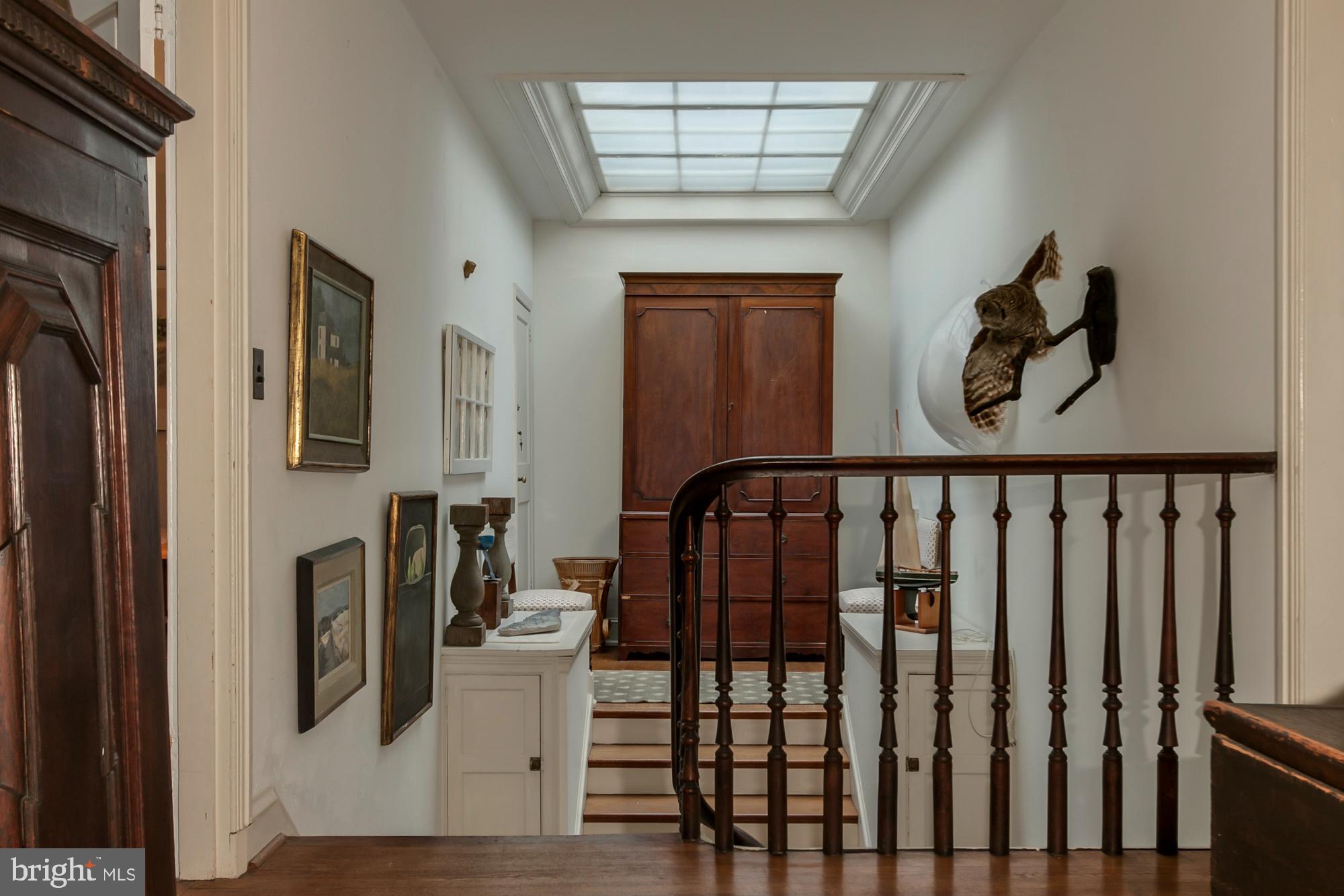 CHESTNUT HILL - Commercial Sale