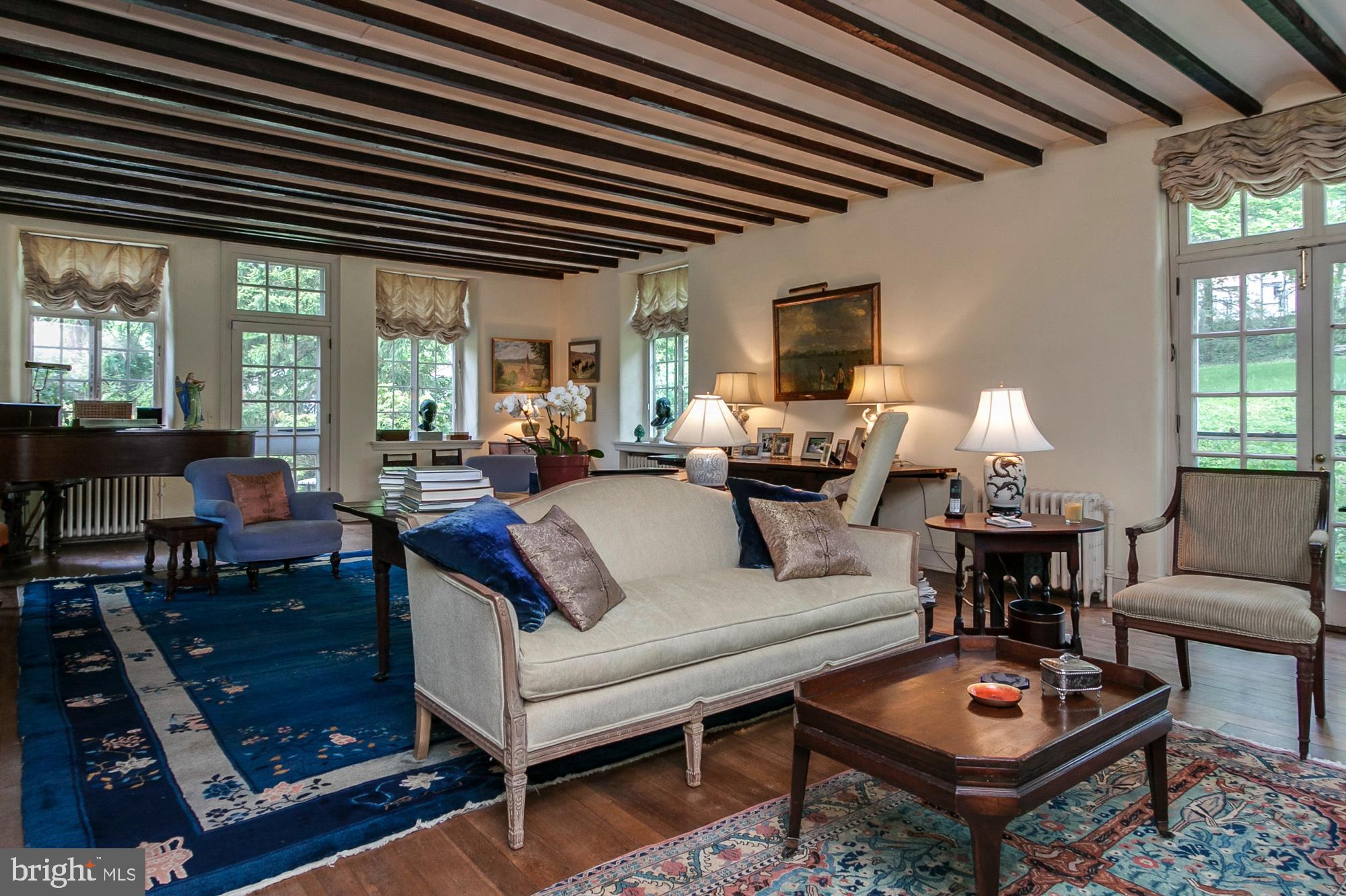 CHESTNUT HILL - Commercial Sale