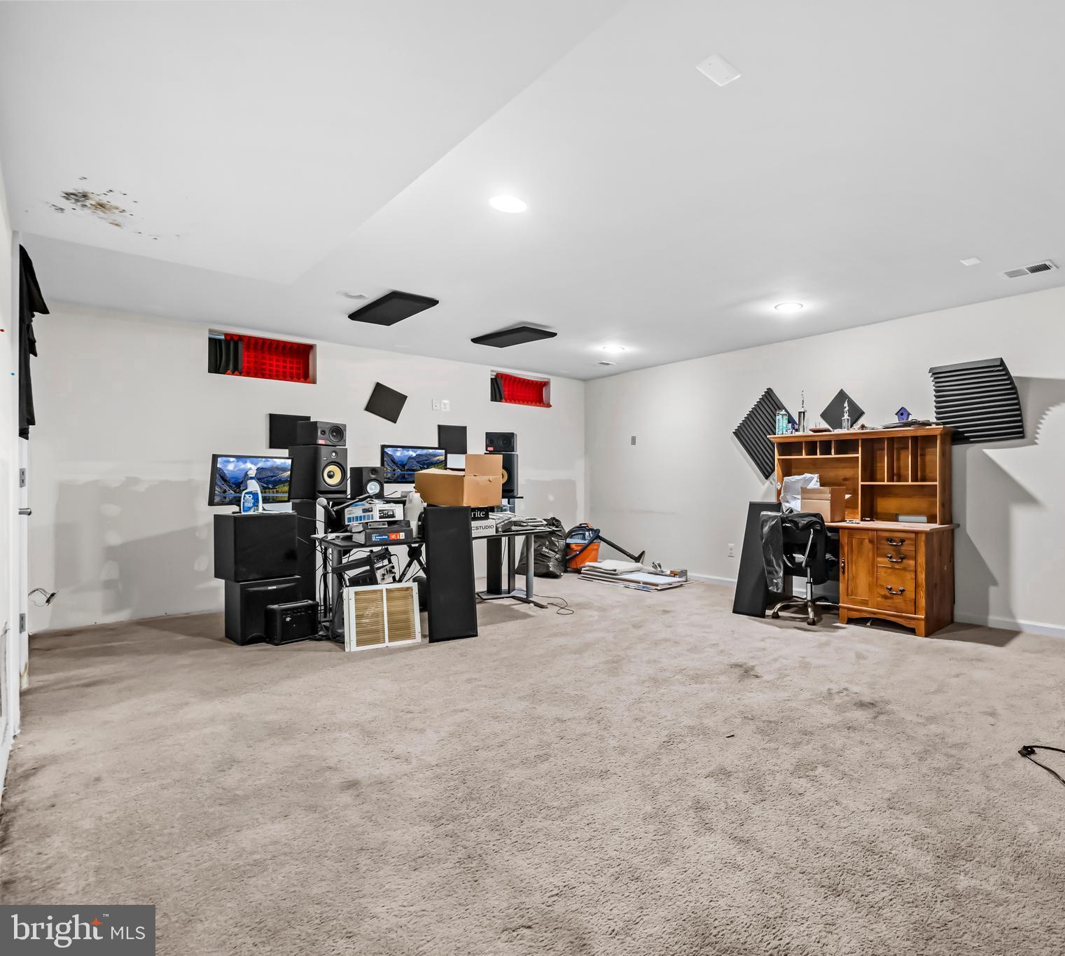 SOMERSET - Residential