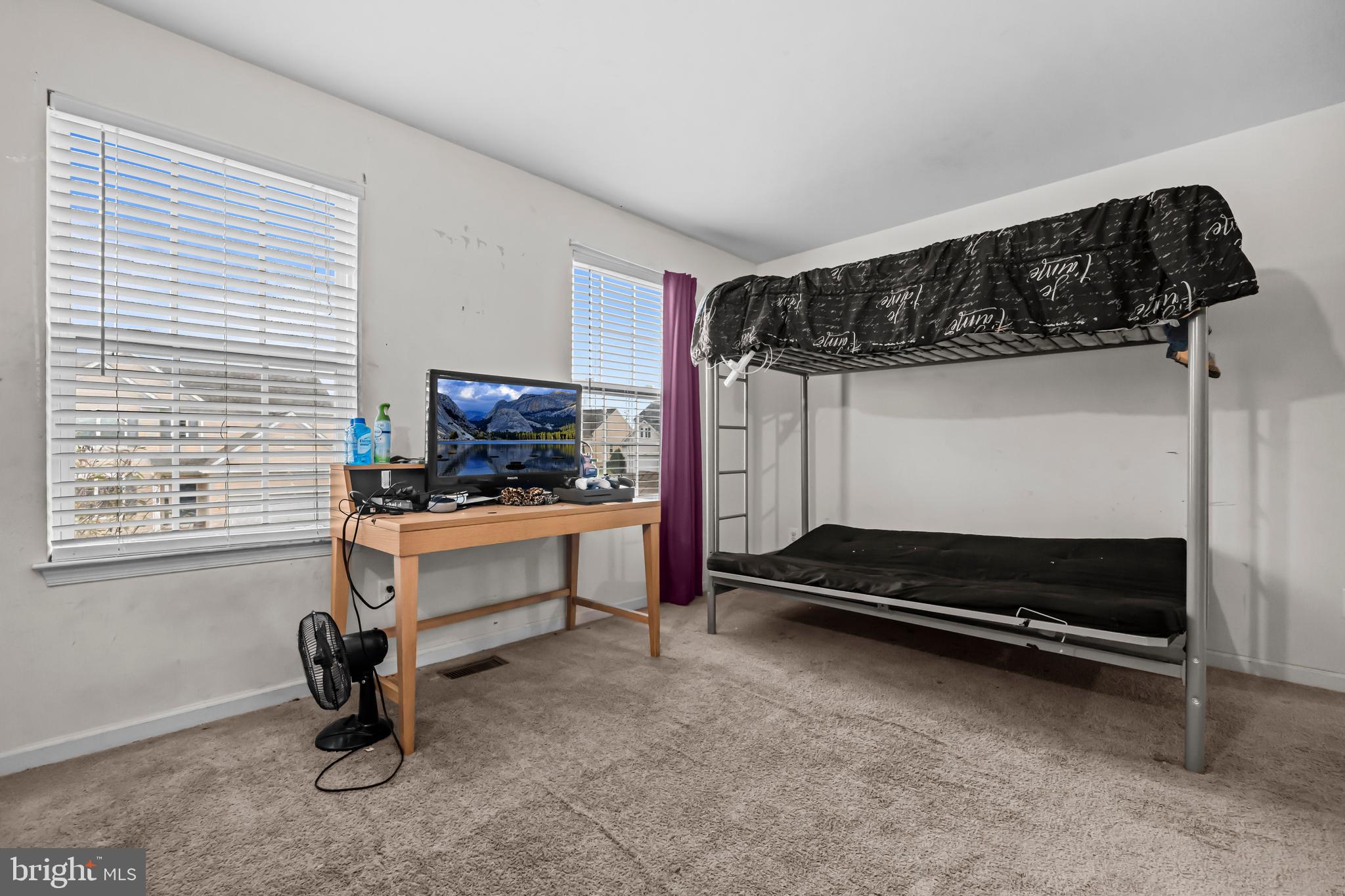 SOMERSET - Residential