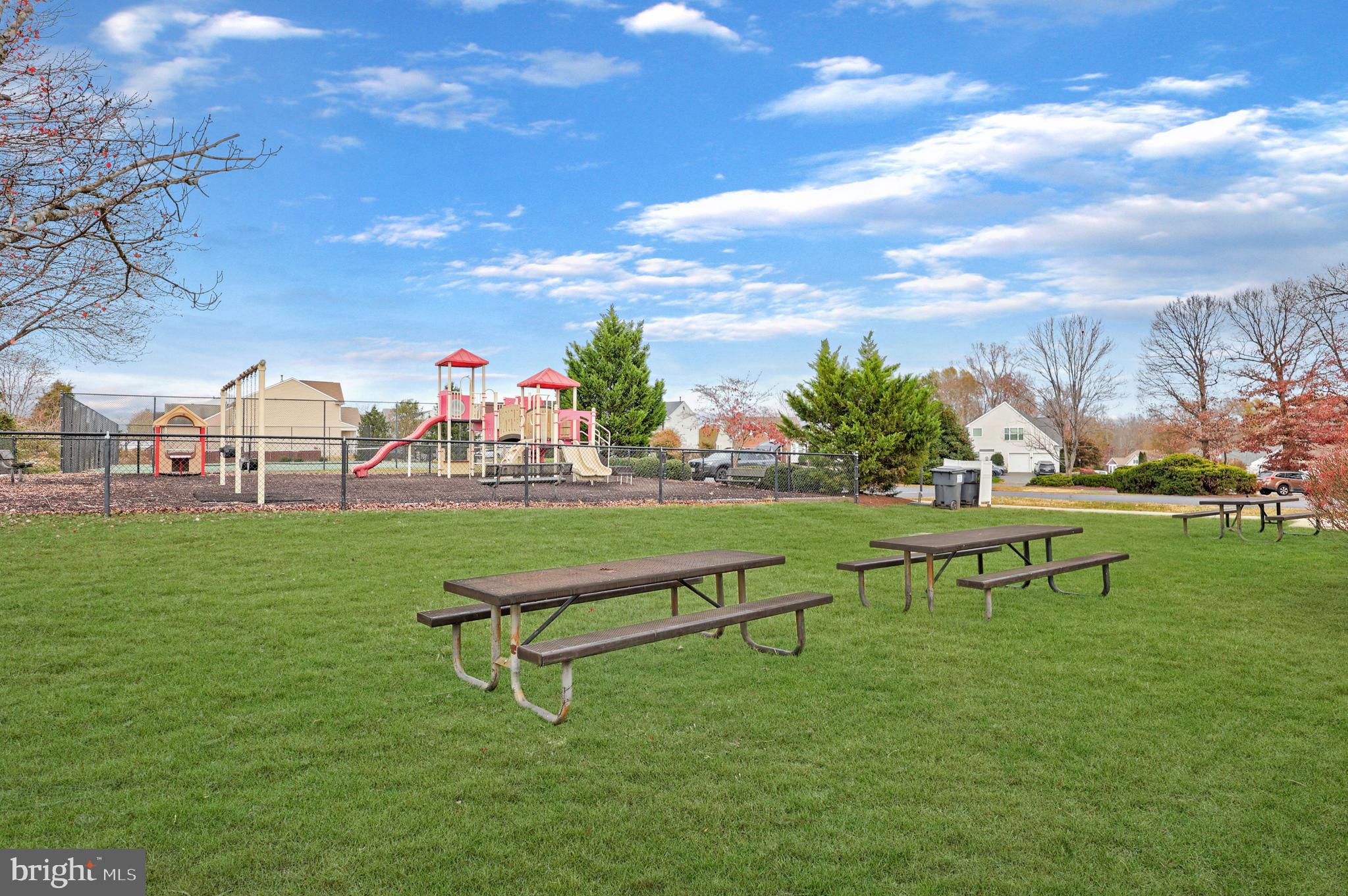 SOMERSET - Residential