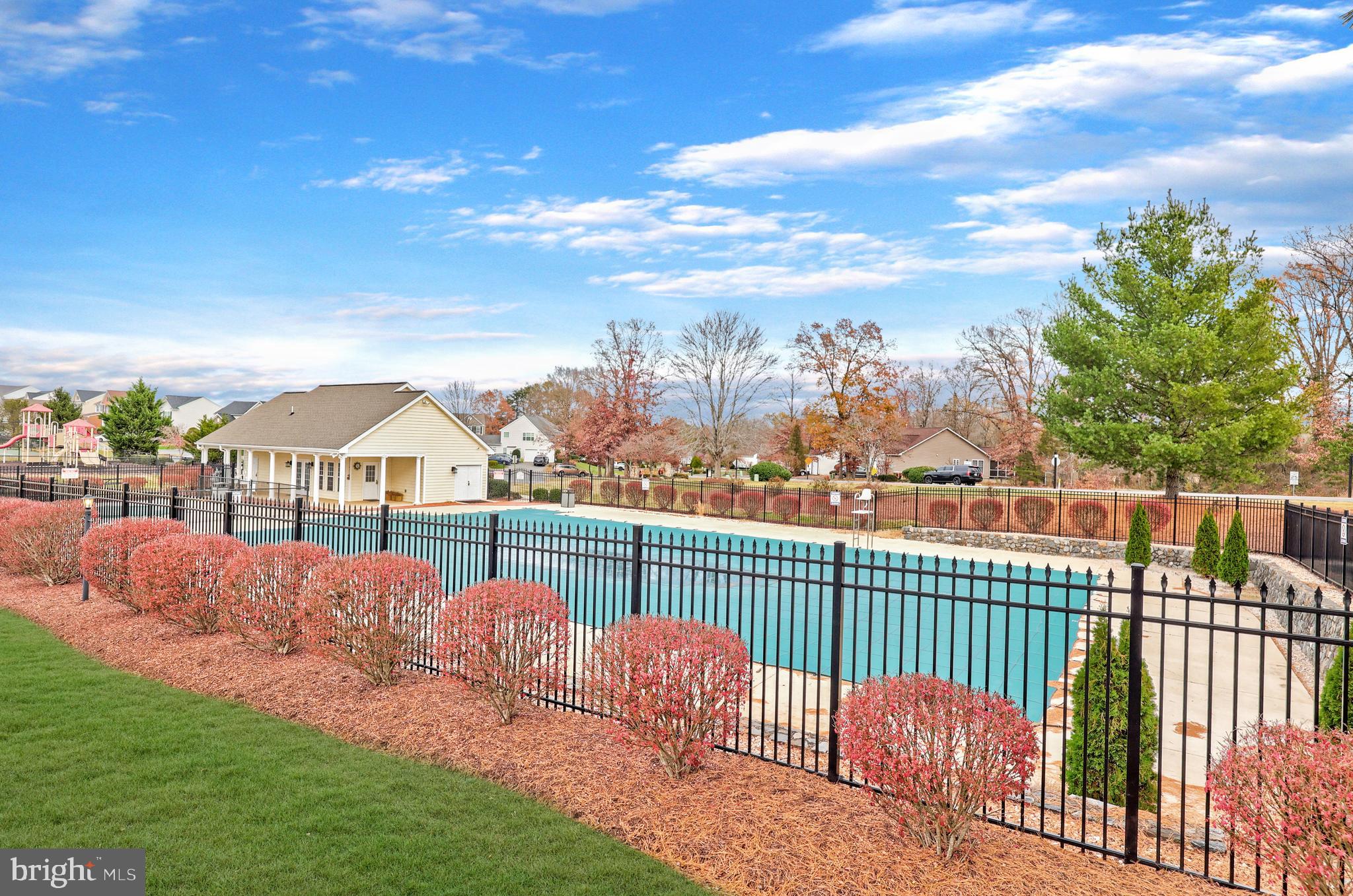 SOMERSET - Residential