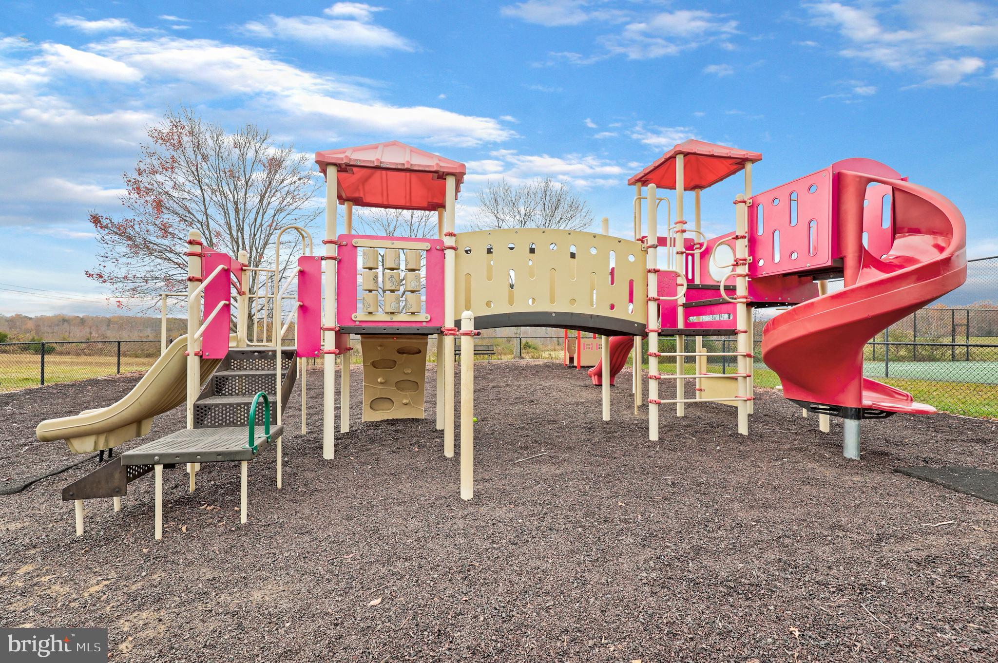 SOMERSET - Residential