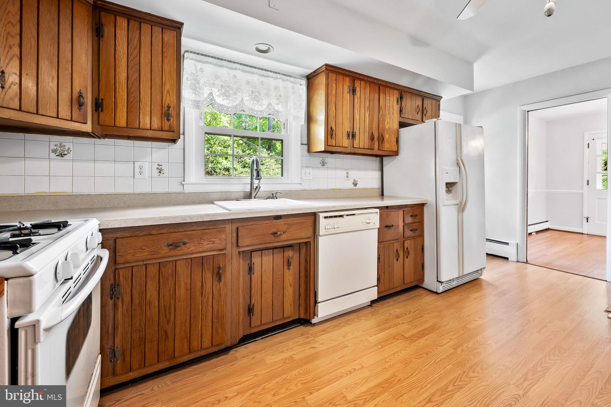 STRATFORD - Residential